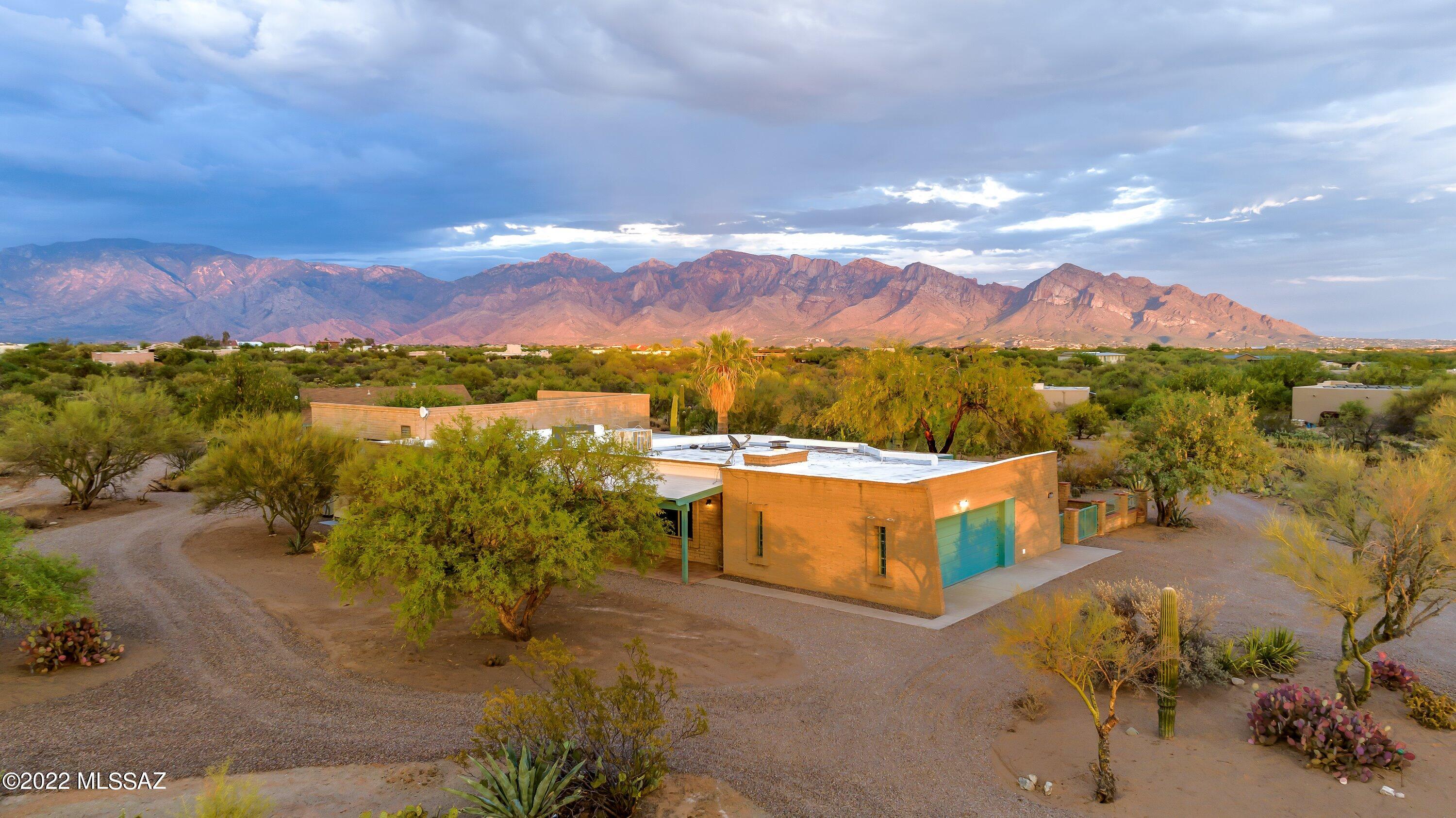 La Cholla Airpark - Residential