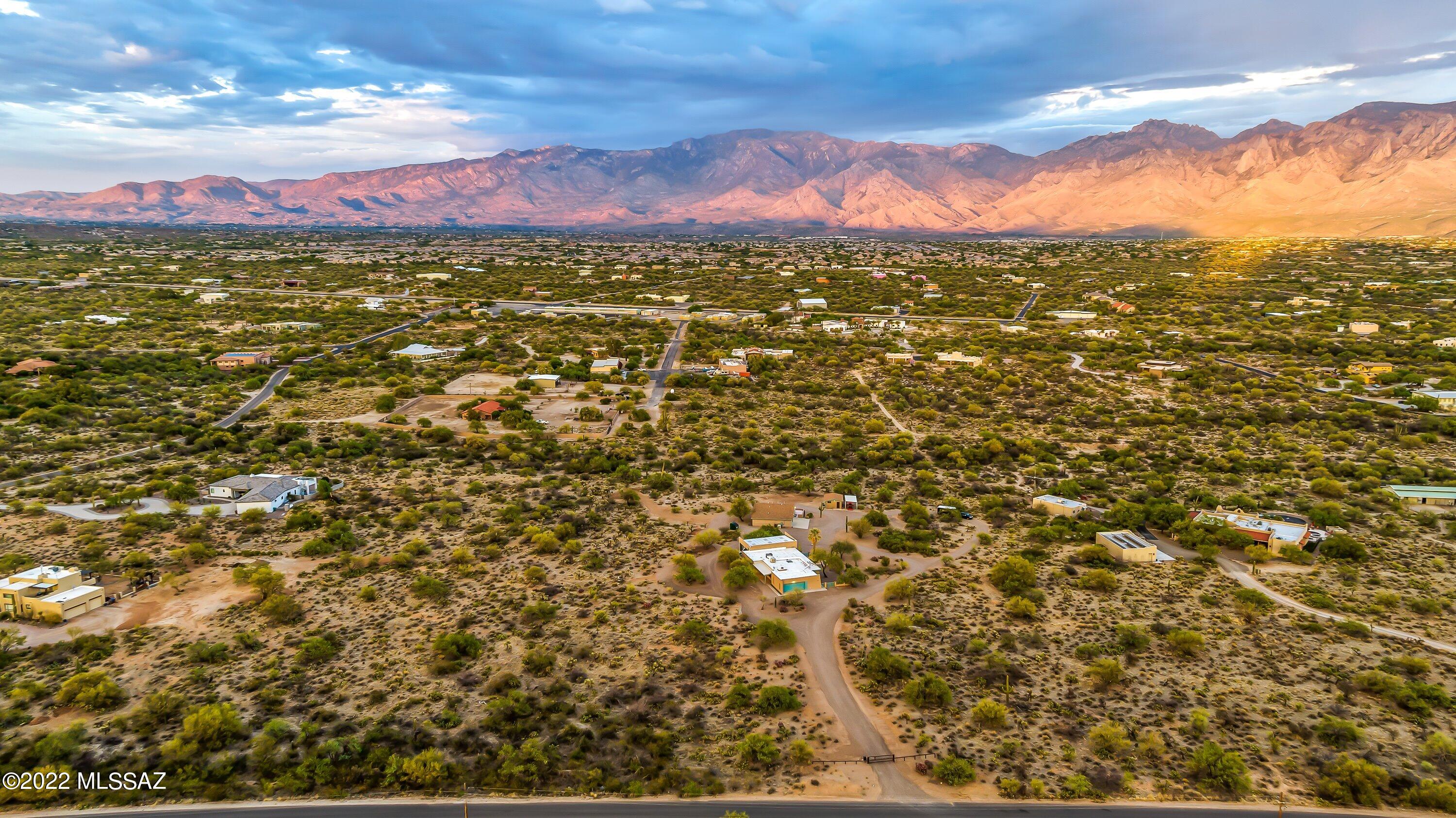 La Cholla Airpark - Residential