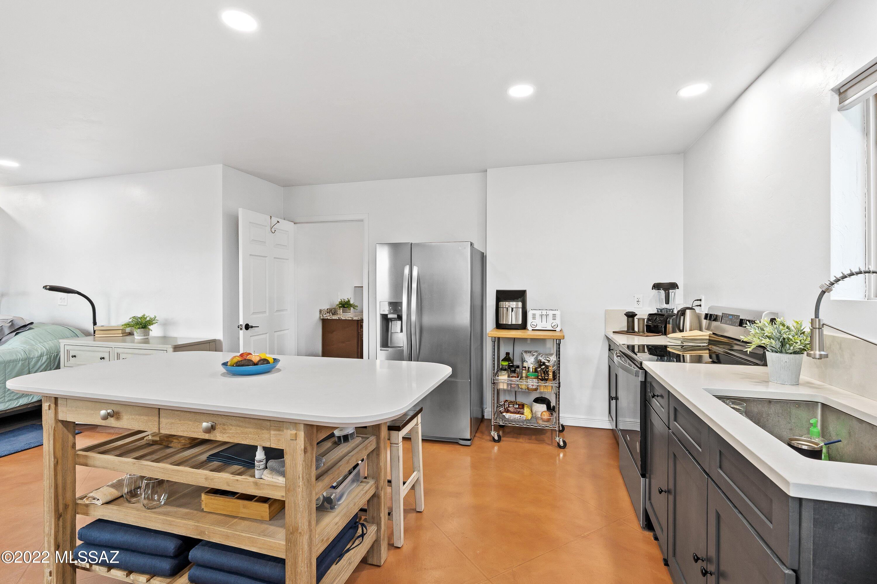 La Cholla Airpark - Residential