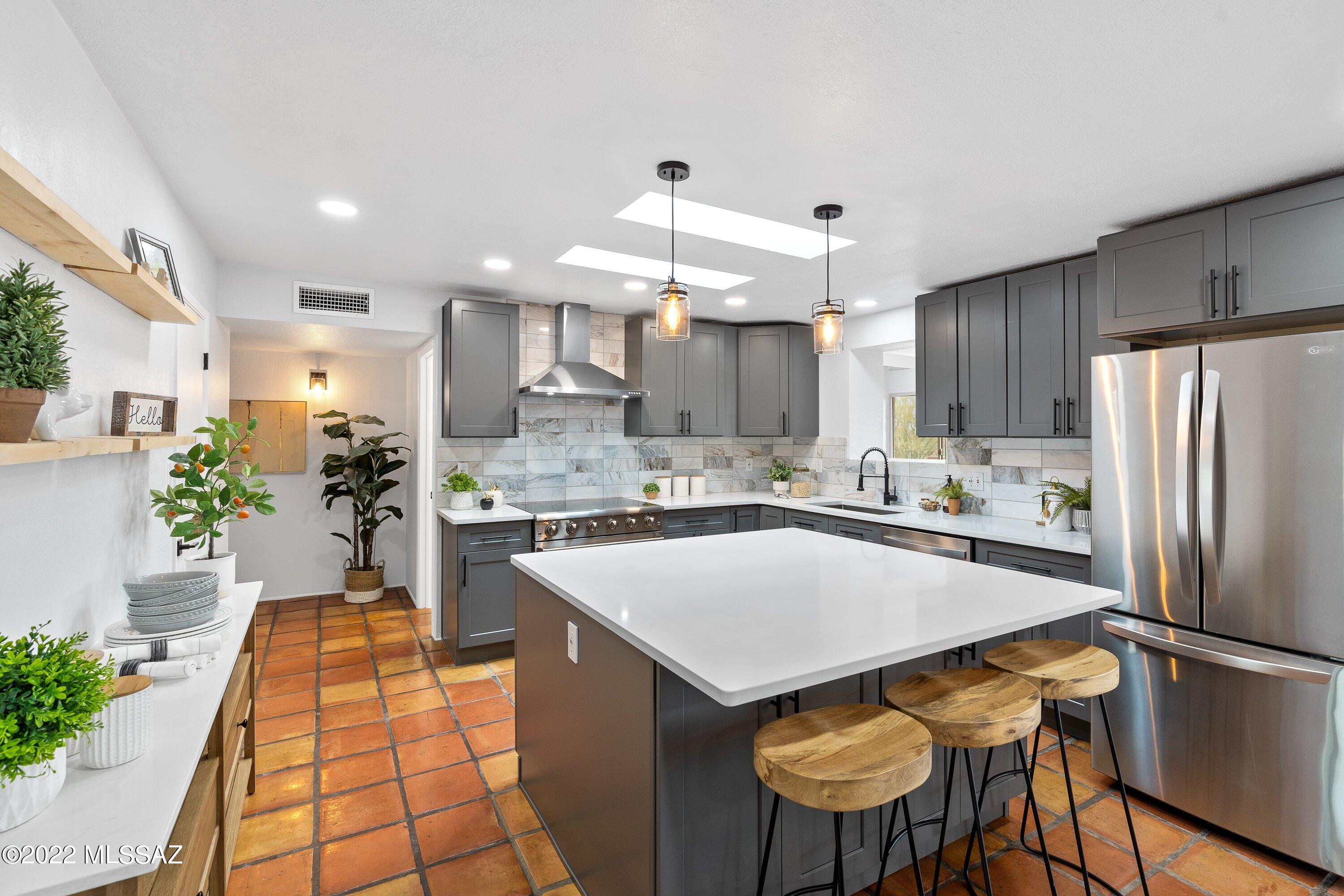 La Cholla Airpark - Residential