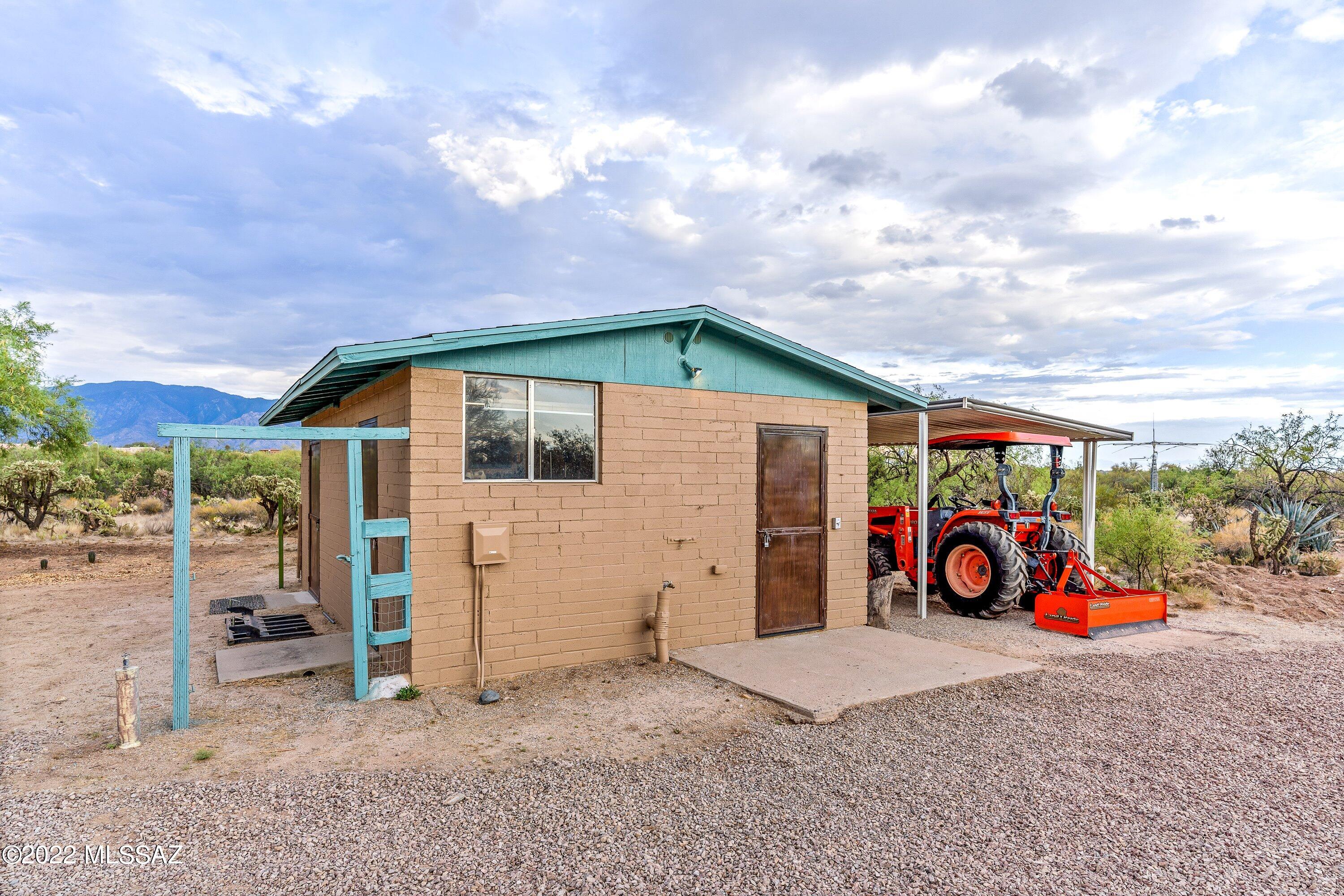 La Cholla Airpark - Residential