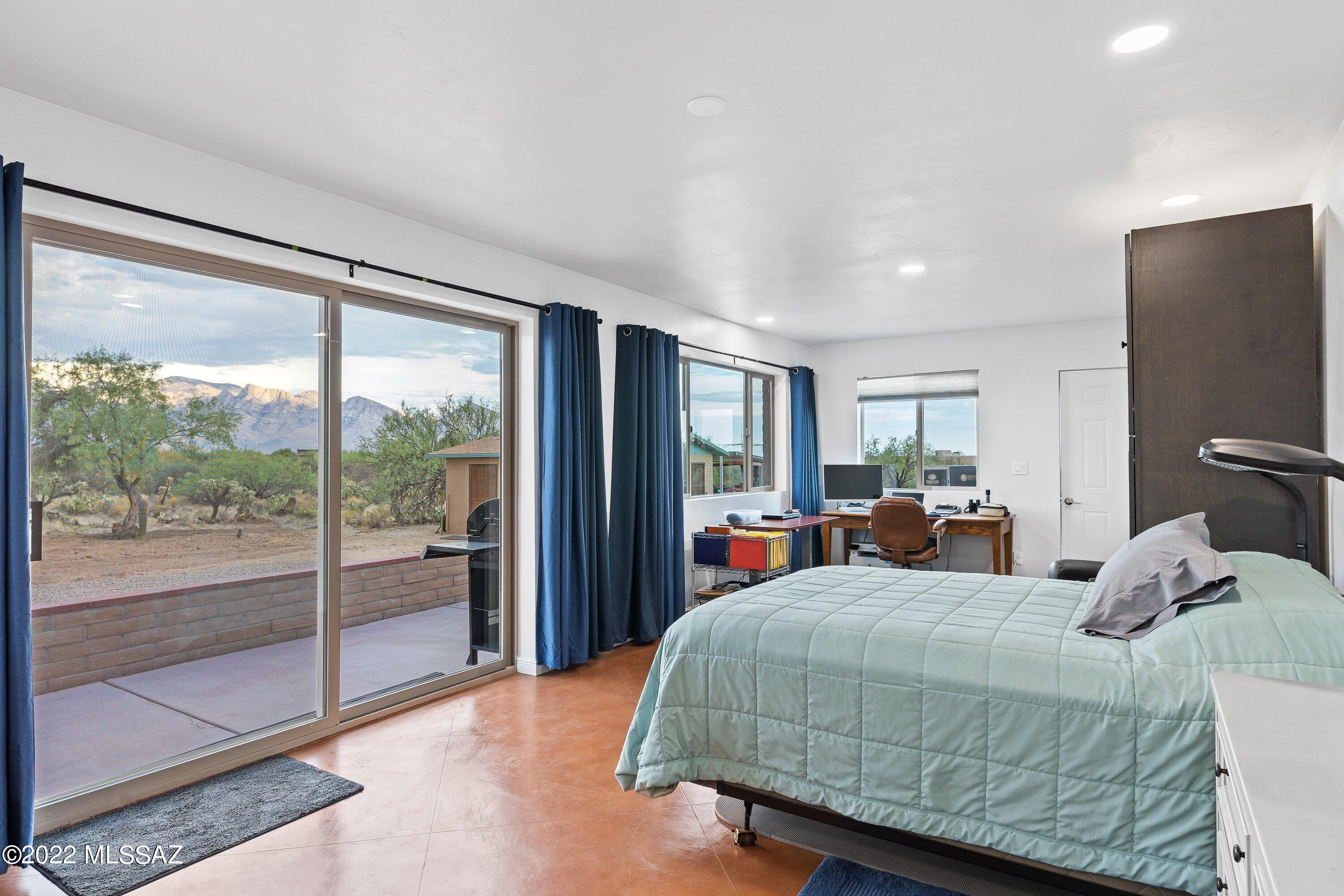 La Cholla Airpark - Residential