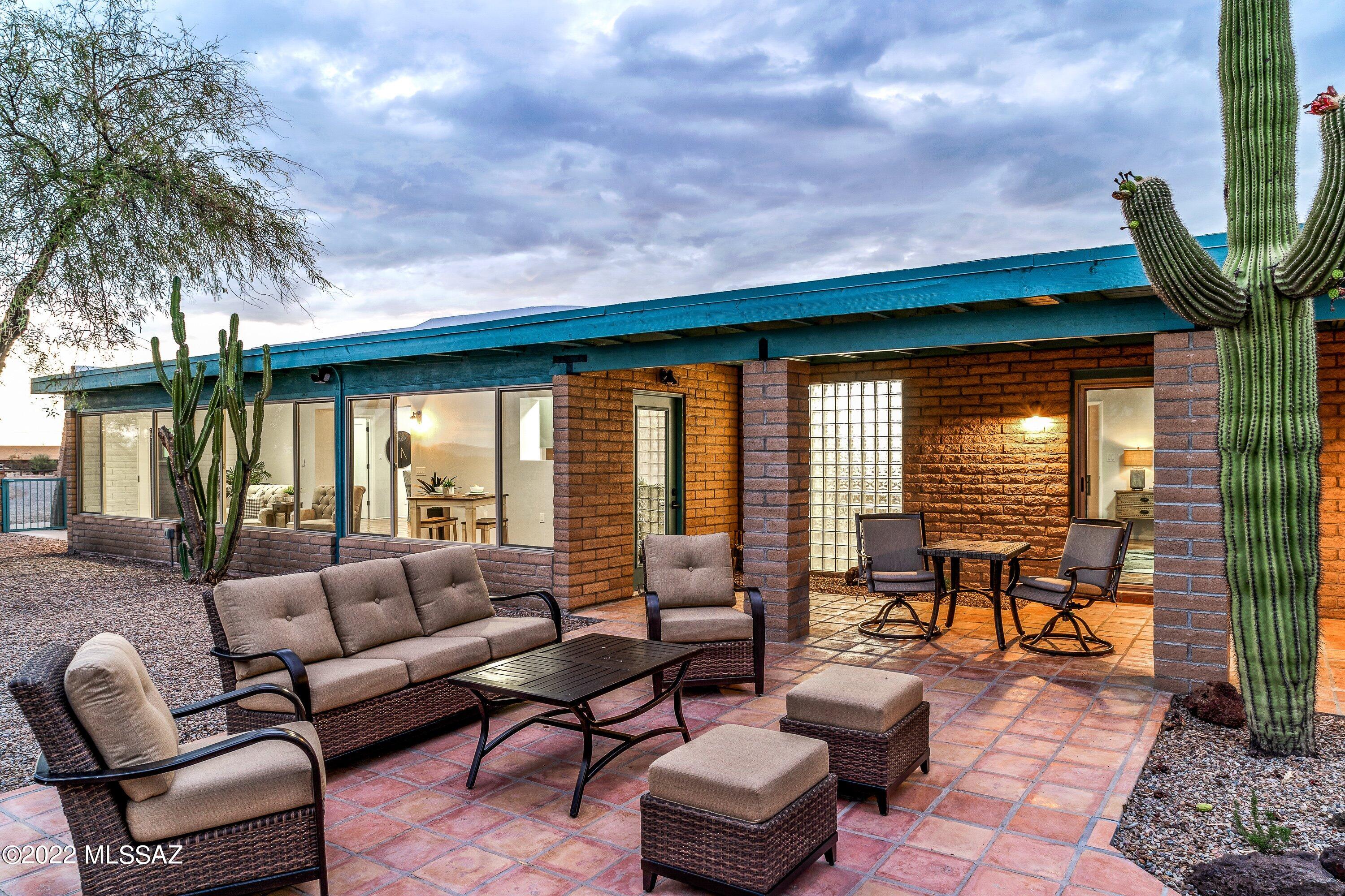 La Cholla Airpark - Residential