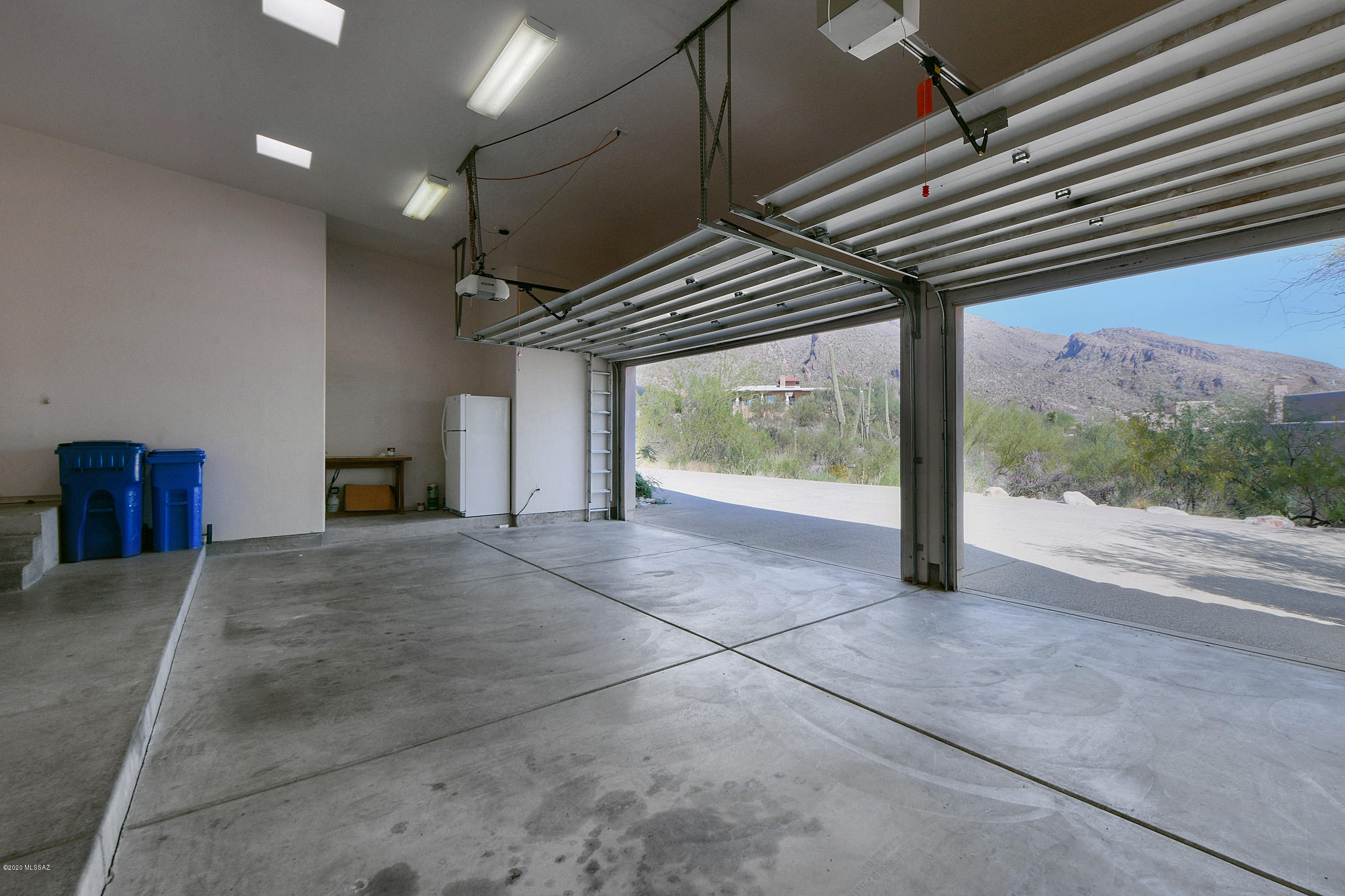 Finisterra (1-210) - Residential