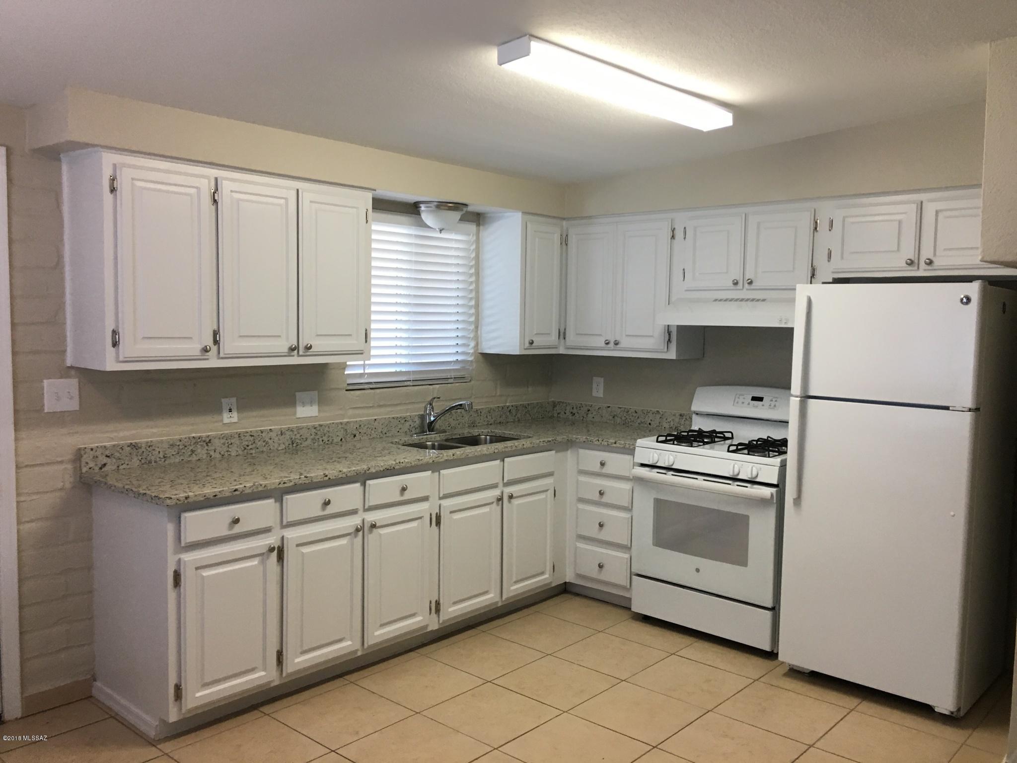 Honcho Estates (1-71) - Residential Lease