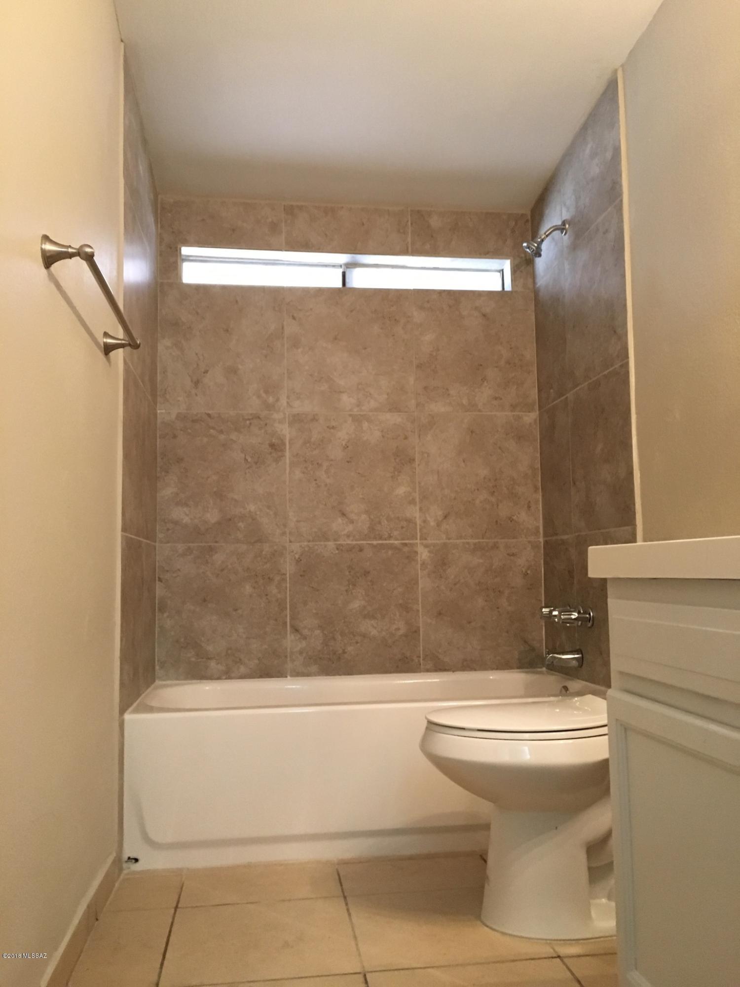 Honcho Estates (1-71) - Residential Lease