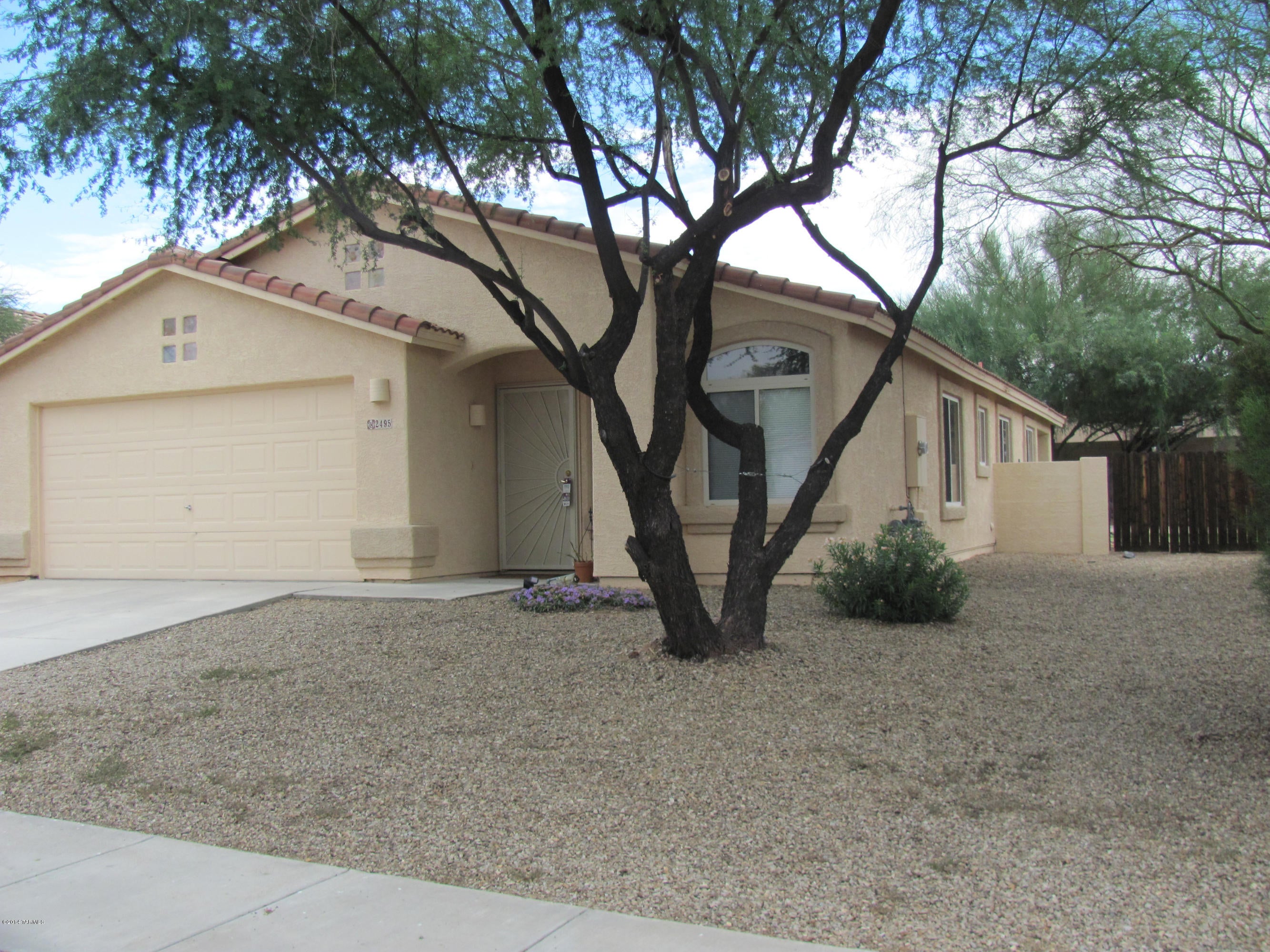 Beautifully maintained 3BD/2BA home with a den features wood floors in the living areas, tile in the kitchen with granite counters and a center island. Enjoy the large master suite with private bathroom that includes a garden tub, dual sinks, and a walk-in shower. Retire to your personal oasis in the backyard for a swim in the pool or just enjoy a picnic on the grass while watching the waterfall. Pets are subject to approval. 2 car garage. Grass in backyard replaced with gravel ***RENTAL RATES REFLECT A $45 CONCESSION FOR TENANT'S AGREEMENT TO CHANGE HVAC FILTERS MONTHLY. RENTAL RATES ARE $45/MO HIGHER THANSTATED W/O CONCESSION***