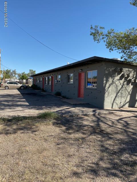 Great 4 plex investment opportunity in the Tucson central area. All units are 1/1 and each unit is the same floor plan. The property is one contiguous building situated on a large corner lot, with extra potential for parking/storage.