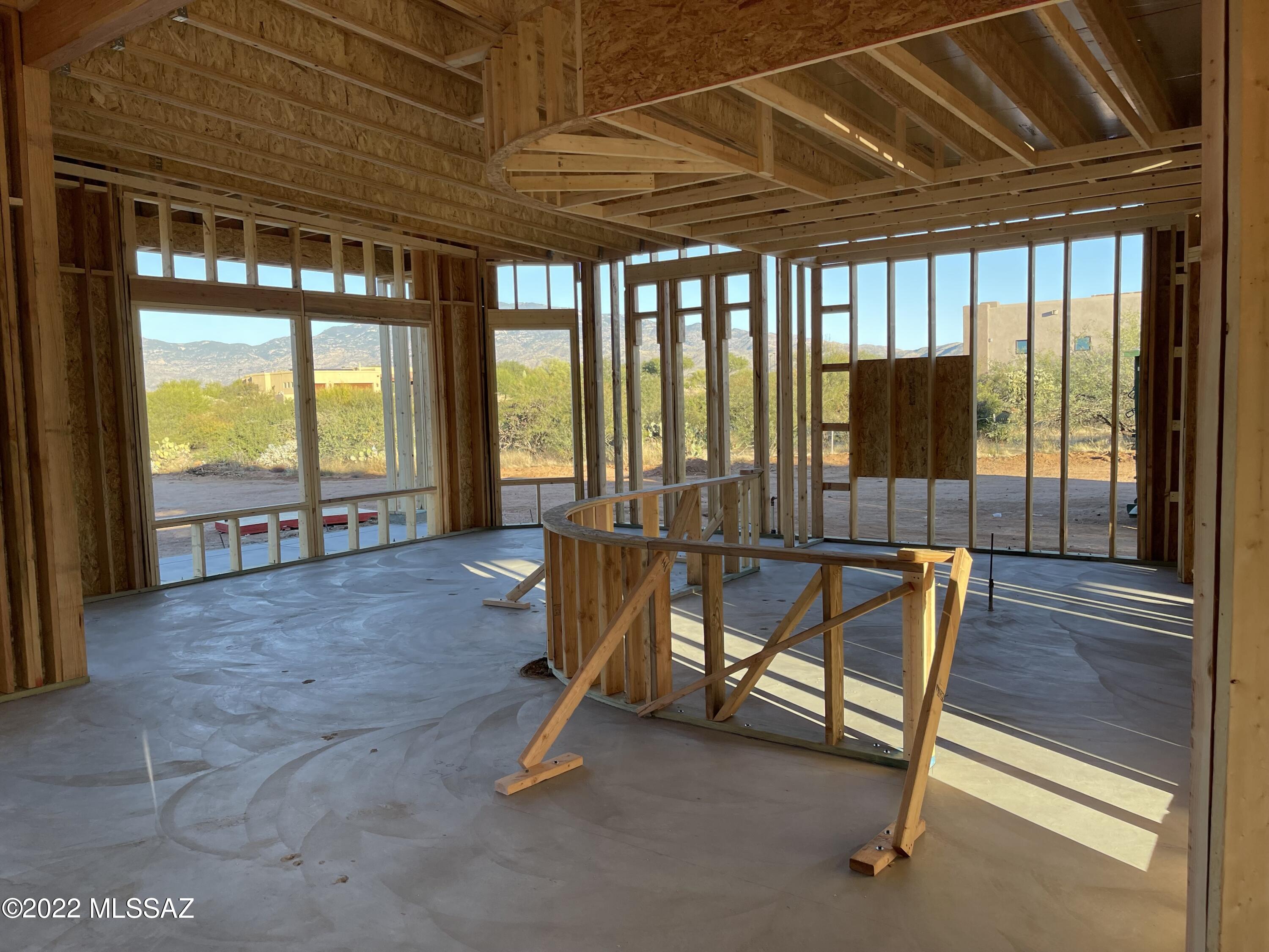 Coyote Creek (1-395) - Residential