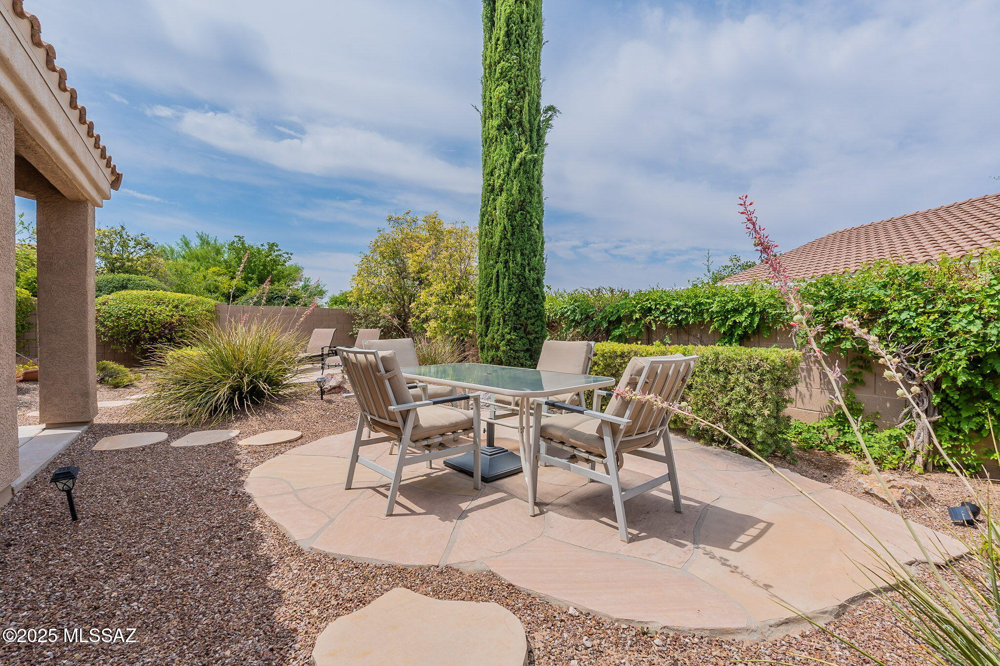 Move in ready, 3 bed/2 bath in gated Lakes at Castle Rock community. It's a smaller home (1255 sf) but perfect as a vacation rental or your new home. Great room floor plan with high ceilings is light and bright.  Large primary bedroom with walk-in closet. Catalina Mountain view from the casual dining area. COMPLETELY FURNISHED. Backyard was professionally landscaped and is easy to maintain. Enjoy morning coffee or a meal out on the patio.  The Lakes at Castle Rock subdivision includes 2 pools, spa, exercise facility, pickleball/tennis court and 14 lakes which allow fishing!  One owner is licensed to sell real estate in Arizona.