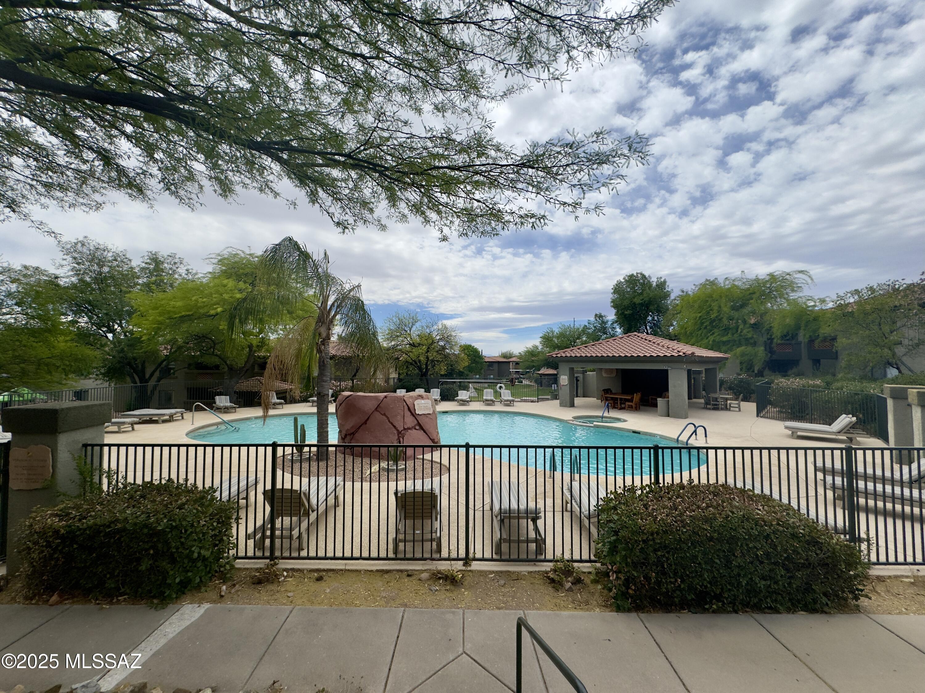 Veranda at Ventana Condominiums - Residential Lease