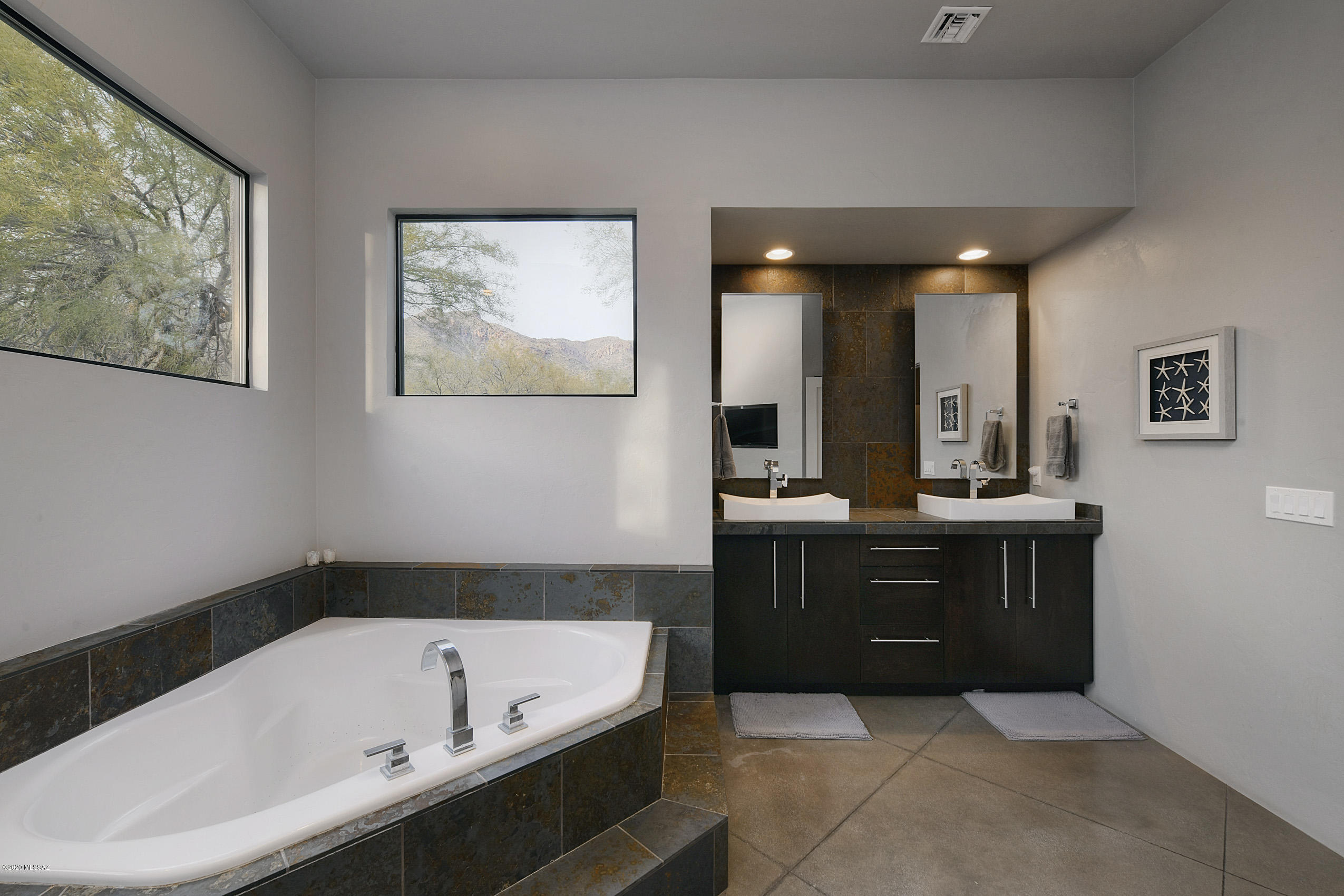 Snyder Creek Canyon (1-29) - Residential