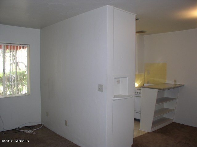 Allen Road Townhomes (1-18) - Residential Lease