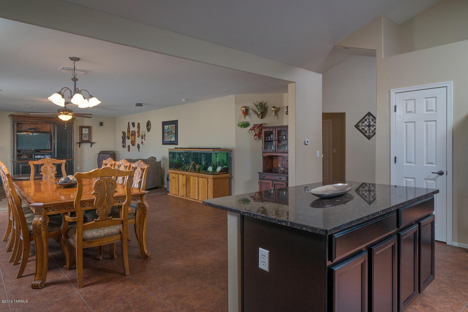 Continental Reserve Blk. 16B (1-86) - Residential
