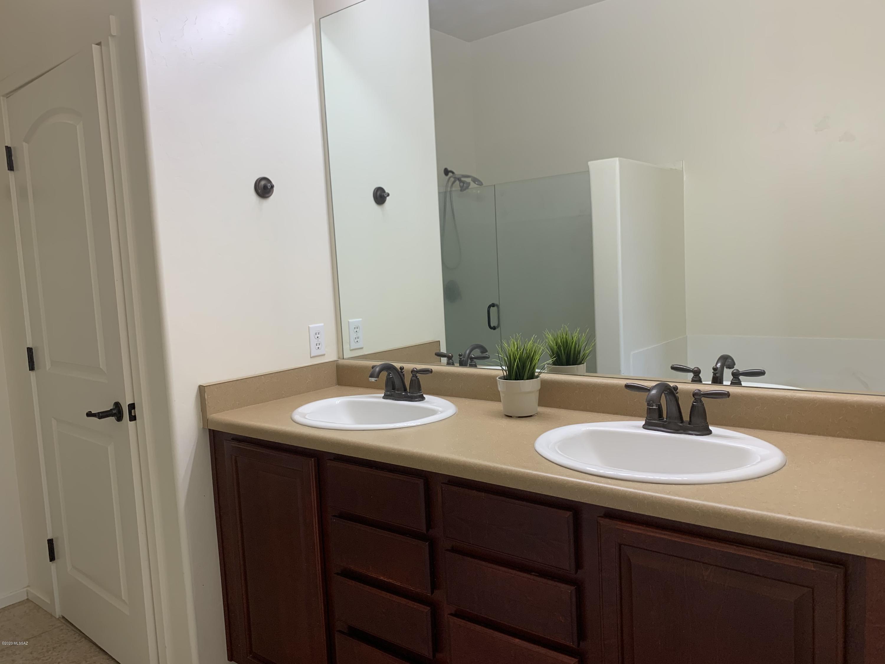 Oasis Golf Links - Residential