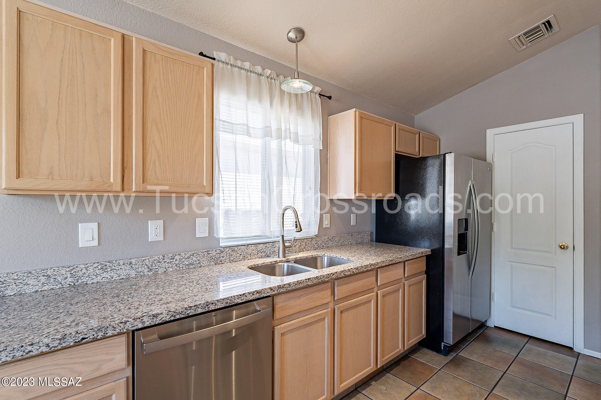 Sunnyvale(1-145) - Residential Lease