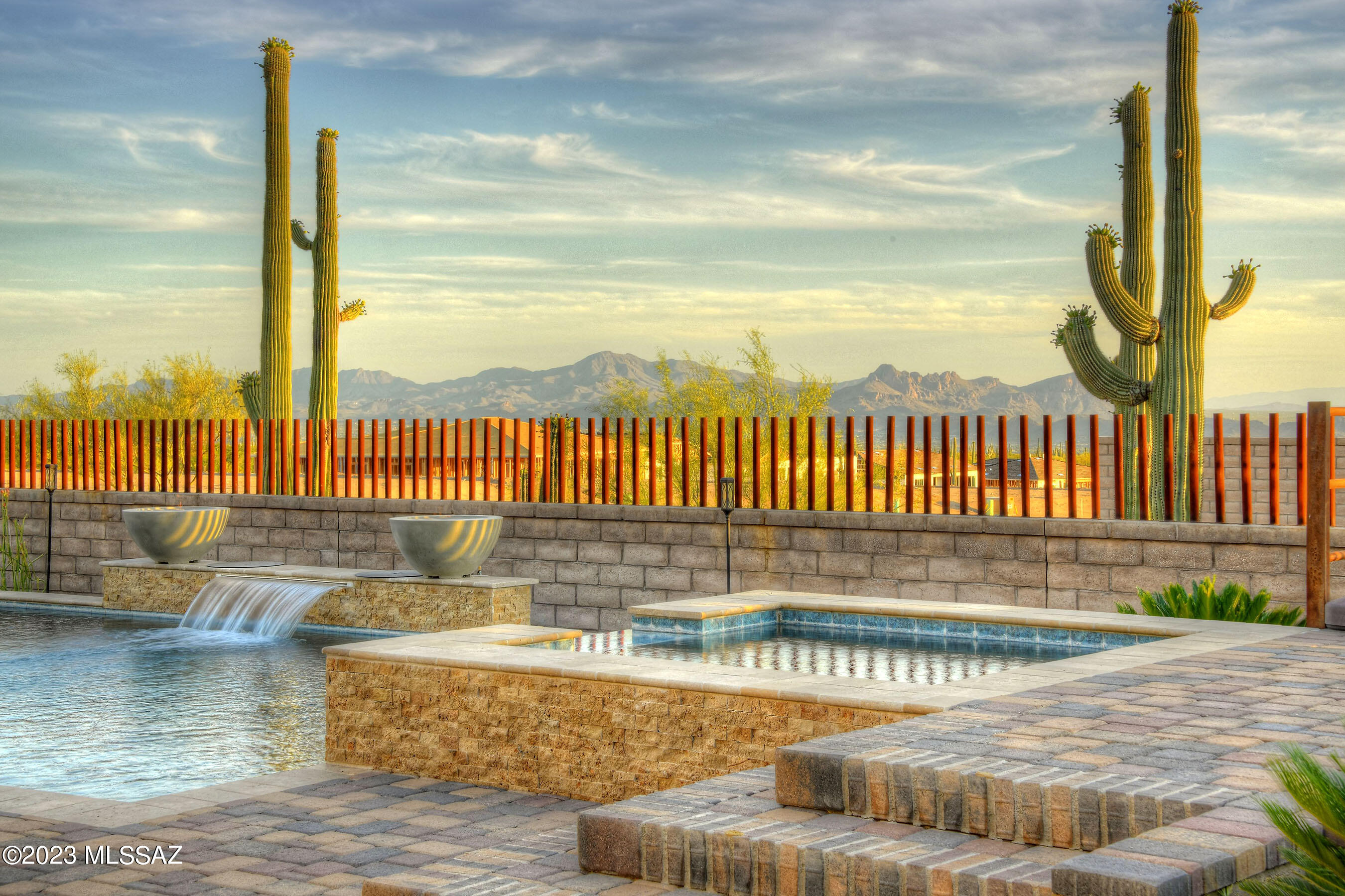 Los Saguaros At Dove Mountain SQ20121640199 - Residential