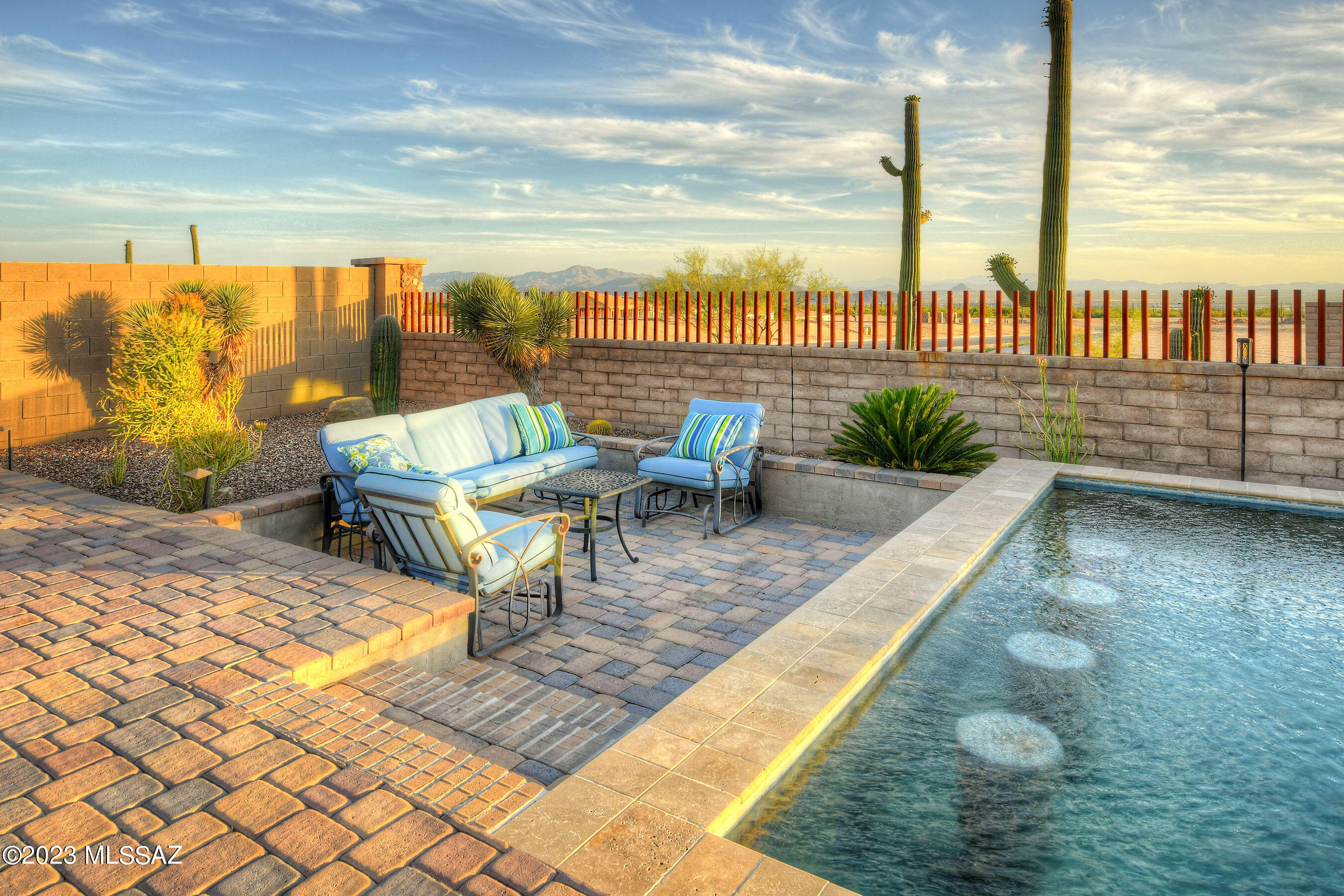 Los Saguaros At Dove Mountain SQ20121640199 - Residential