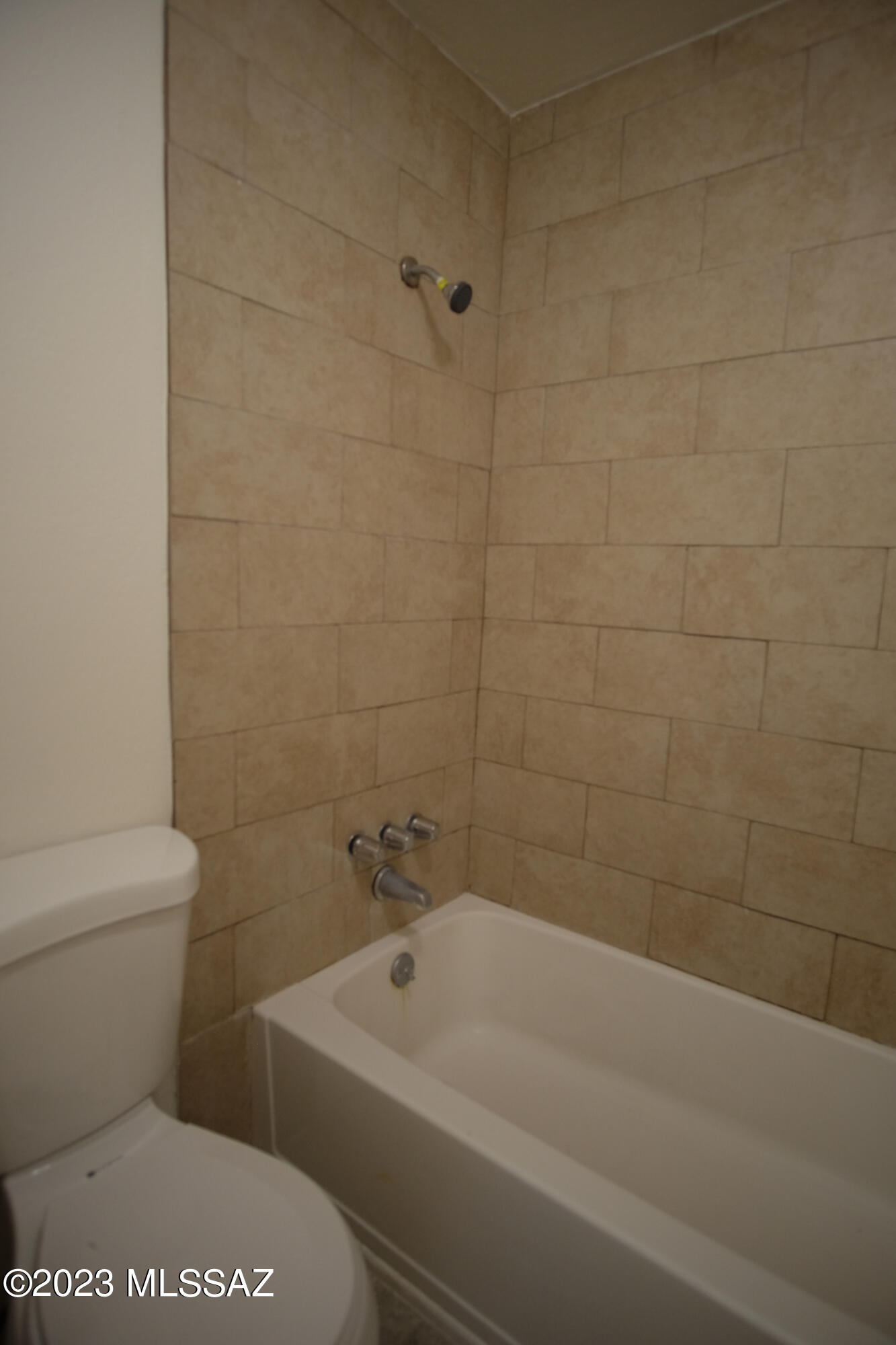 Kennedy Park Twnhss (1-125) - Residential Lease