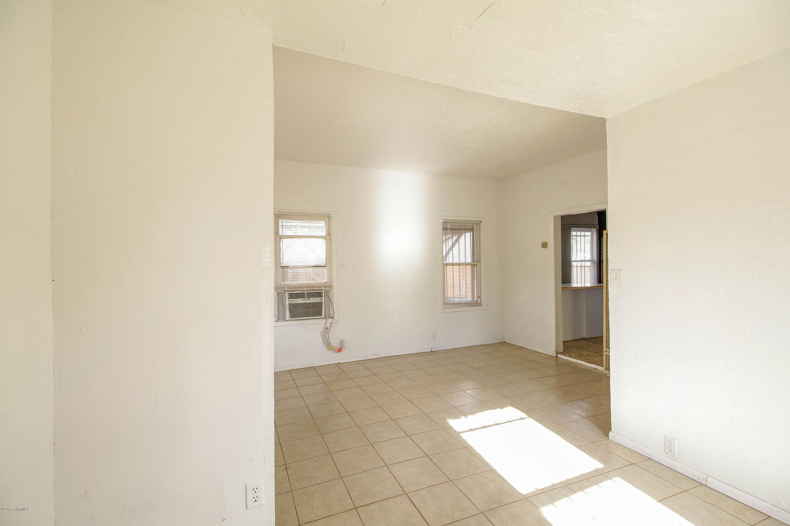 University Home Addition - Residential Lease