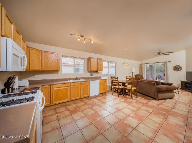 Rancho Vistoso Neighborhood Par. G (1-88) - Residential Lease