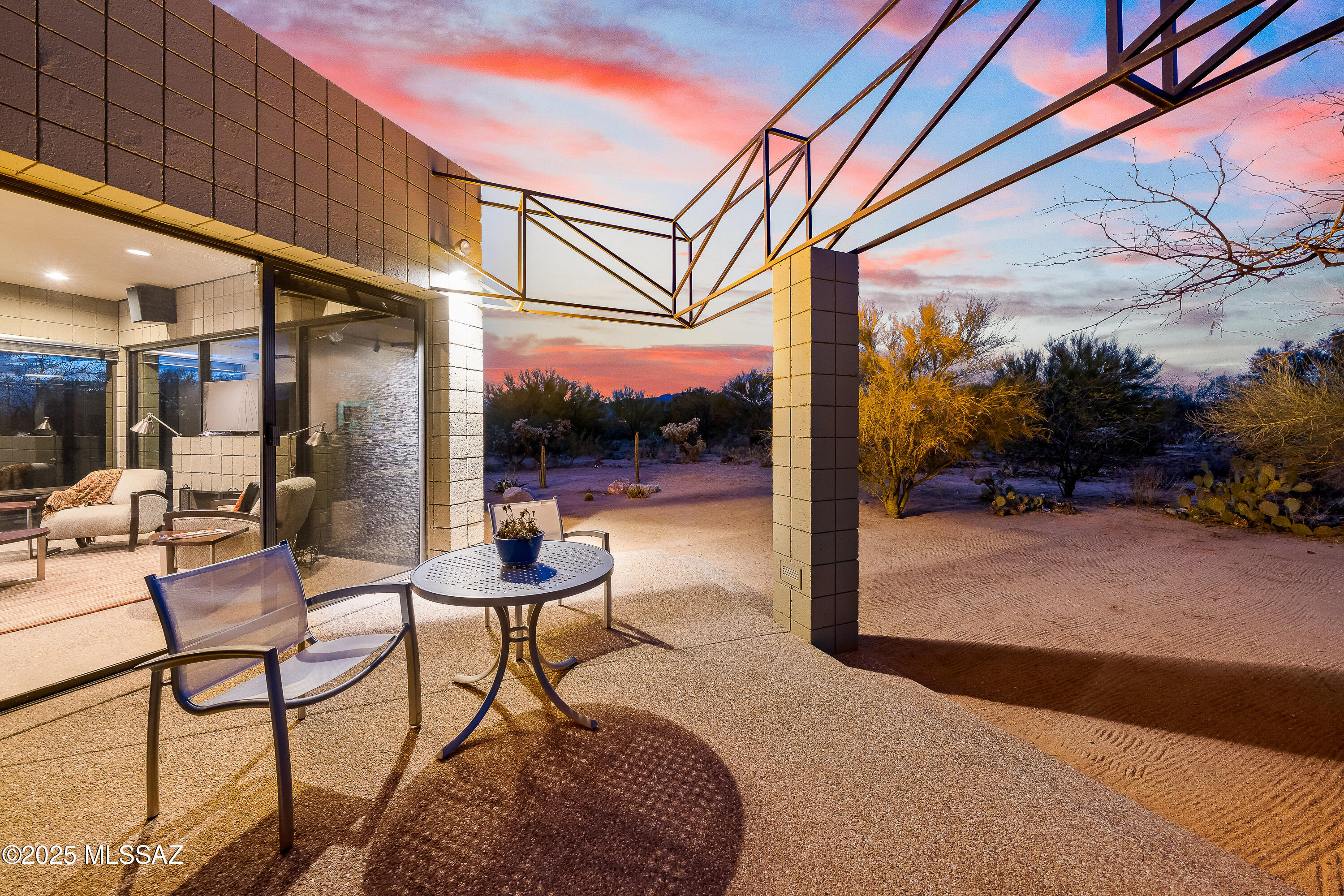 La Cholla Airpark - Residential