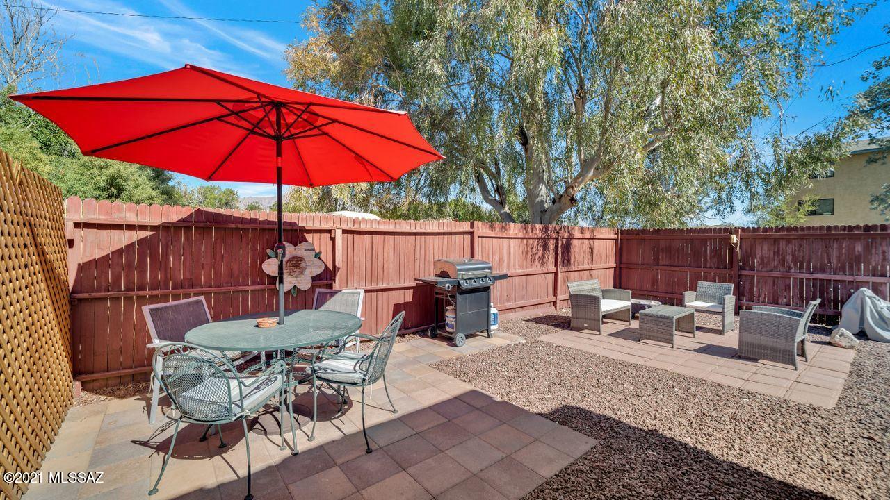 Racquet Club Condominium - Residential