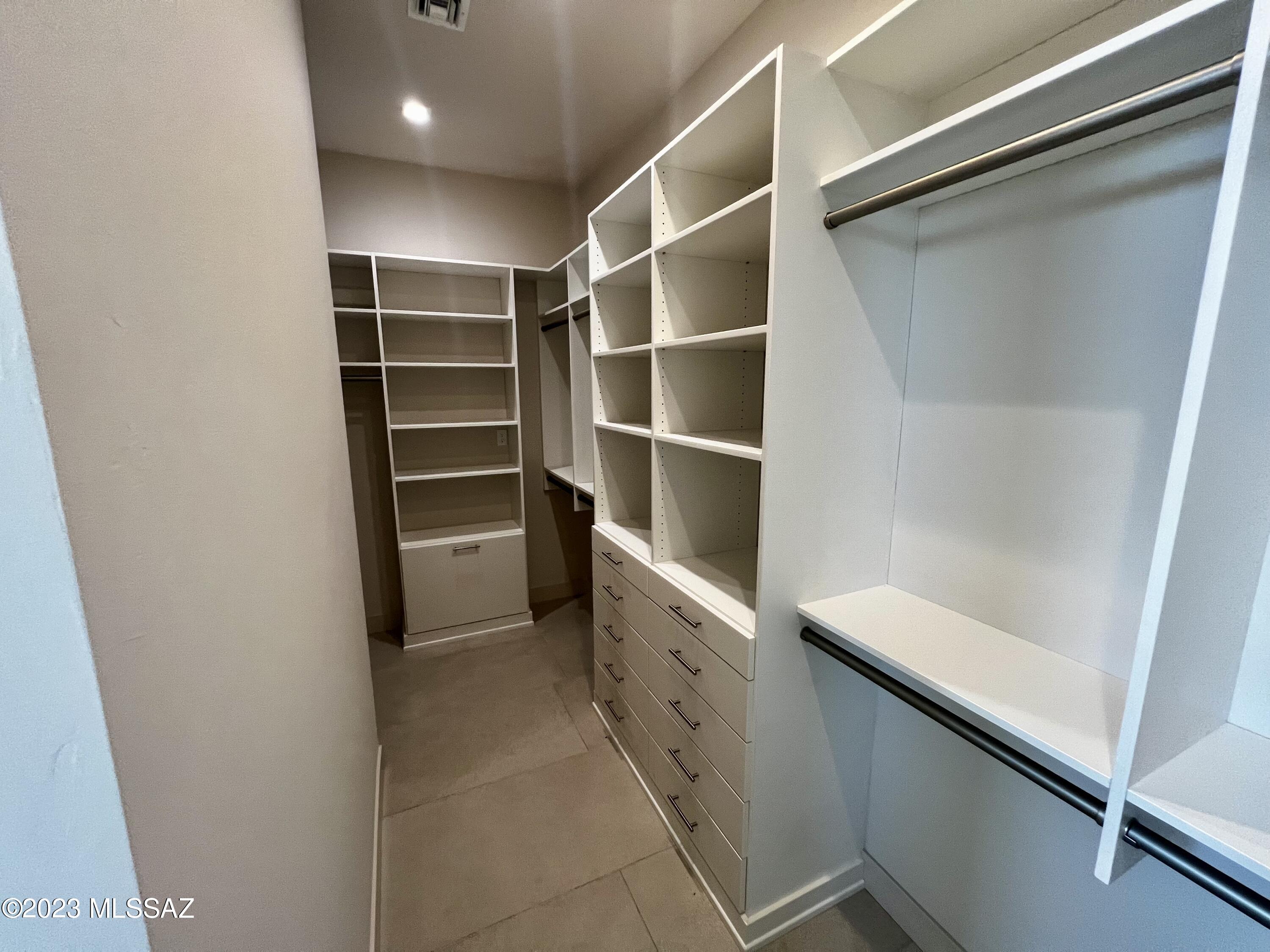 The Enclave At Stone Canyon V - Residential