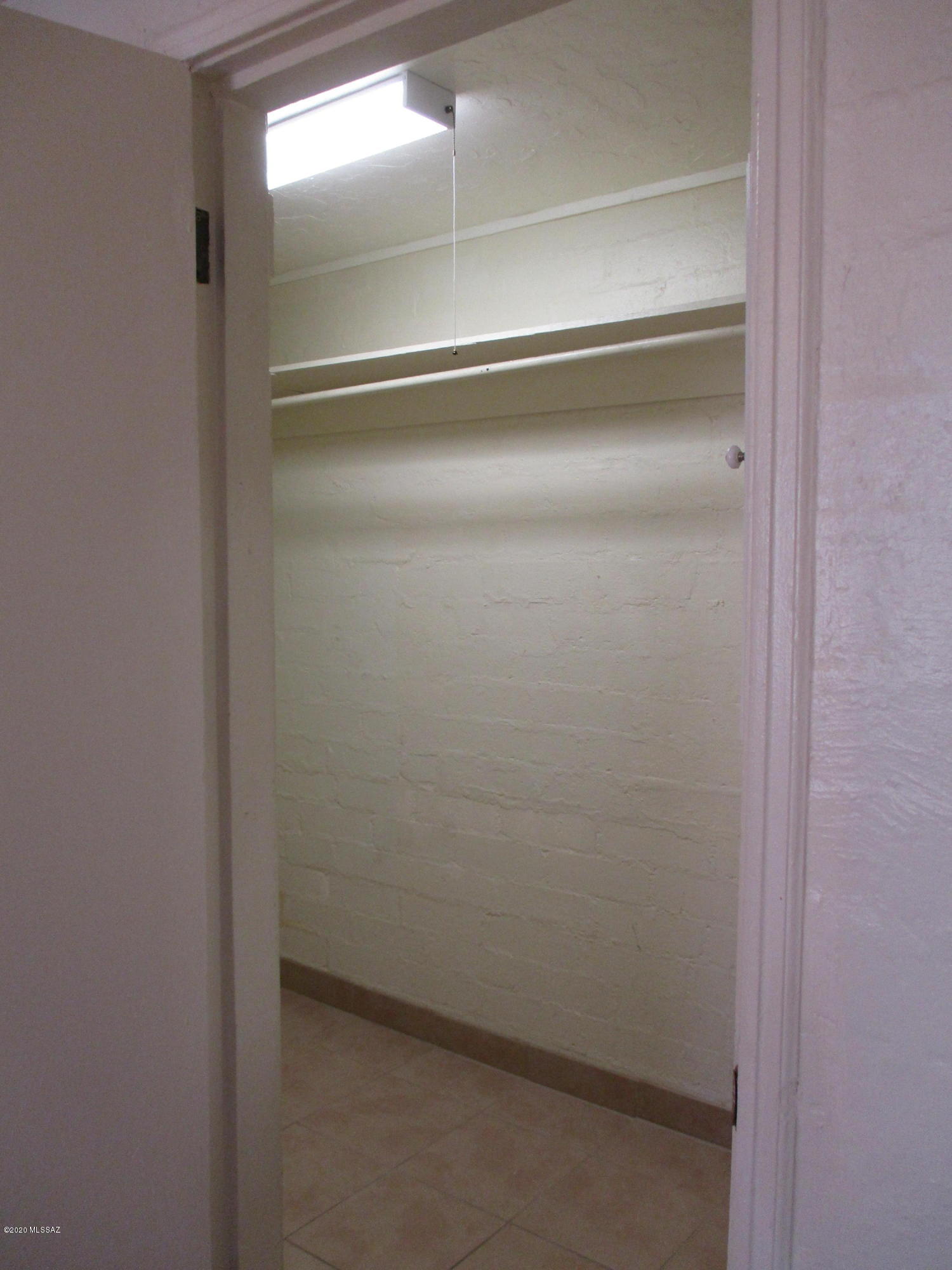 Unsubdivided - Residential Lease
