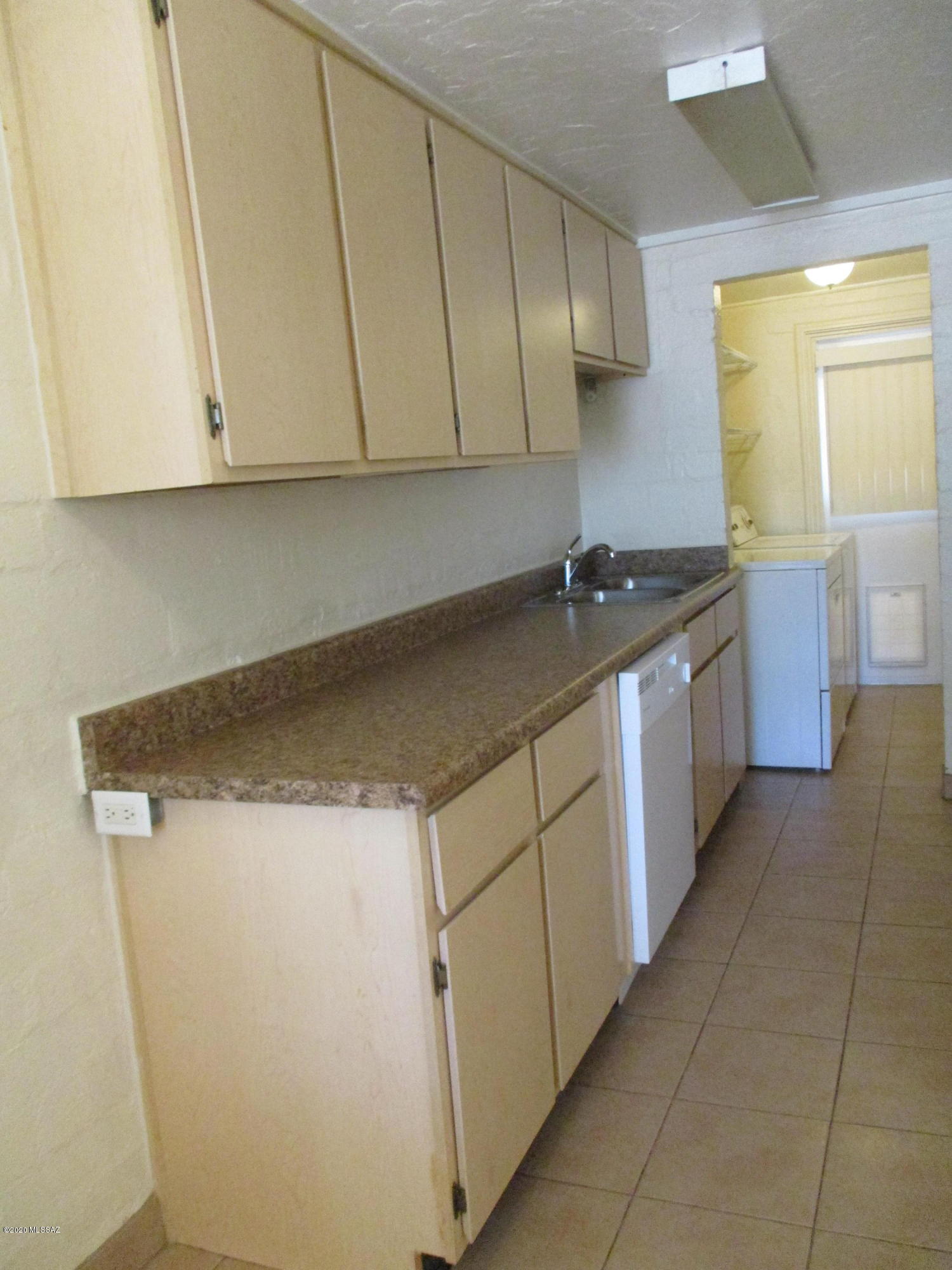 Unsubdivided - Residential Lease