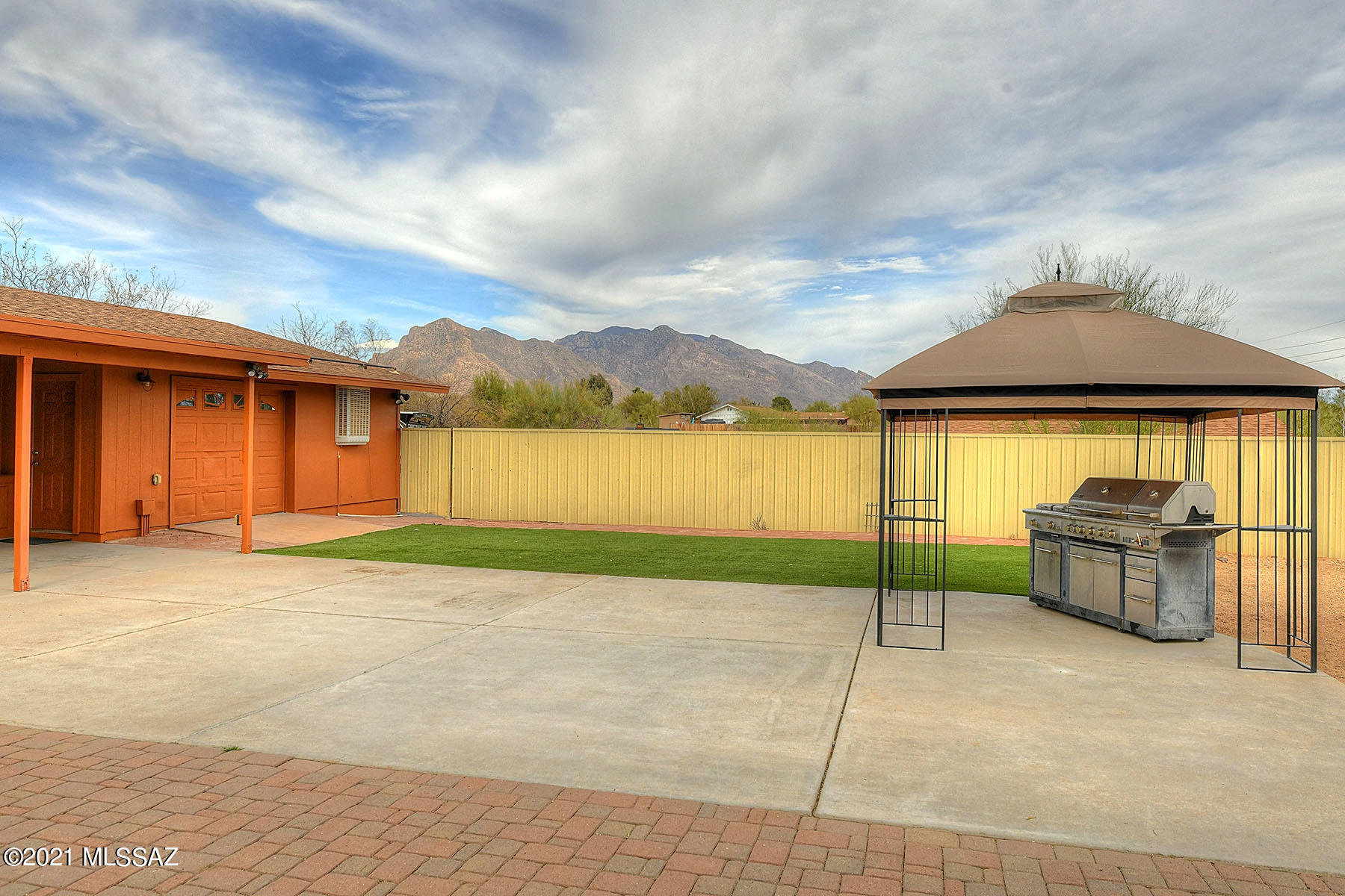 Casas Adobes West No.2 (284-438) - Residential