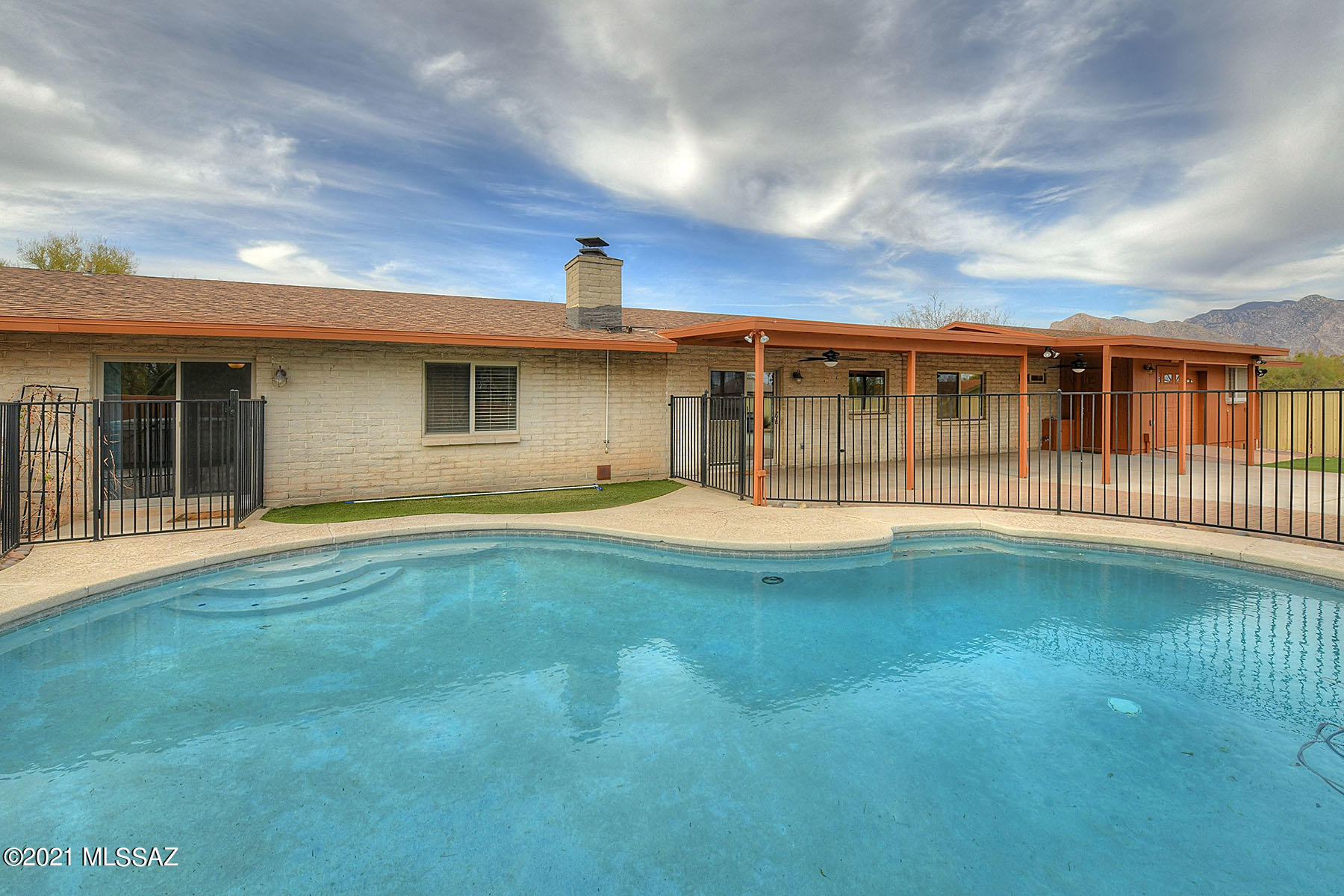 Casas Adobes West No.2 (284-438) - Residential