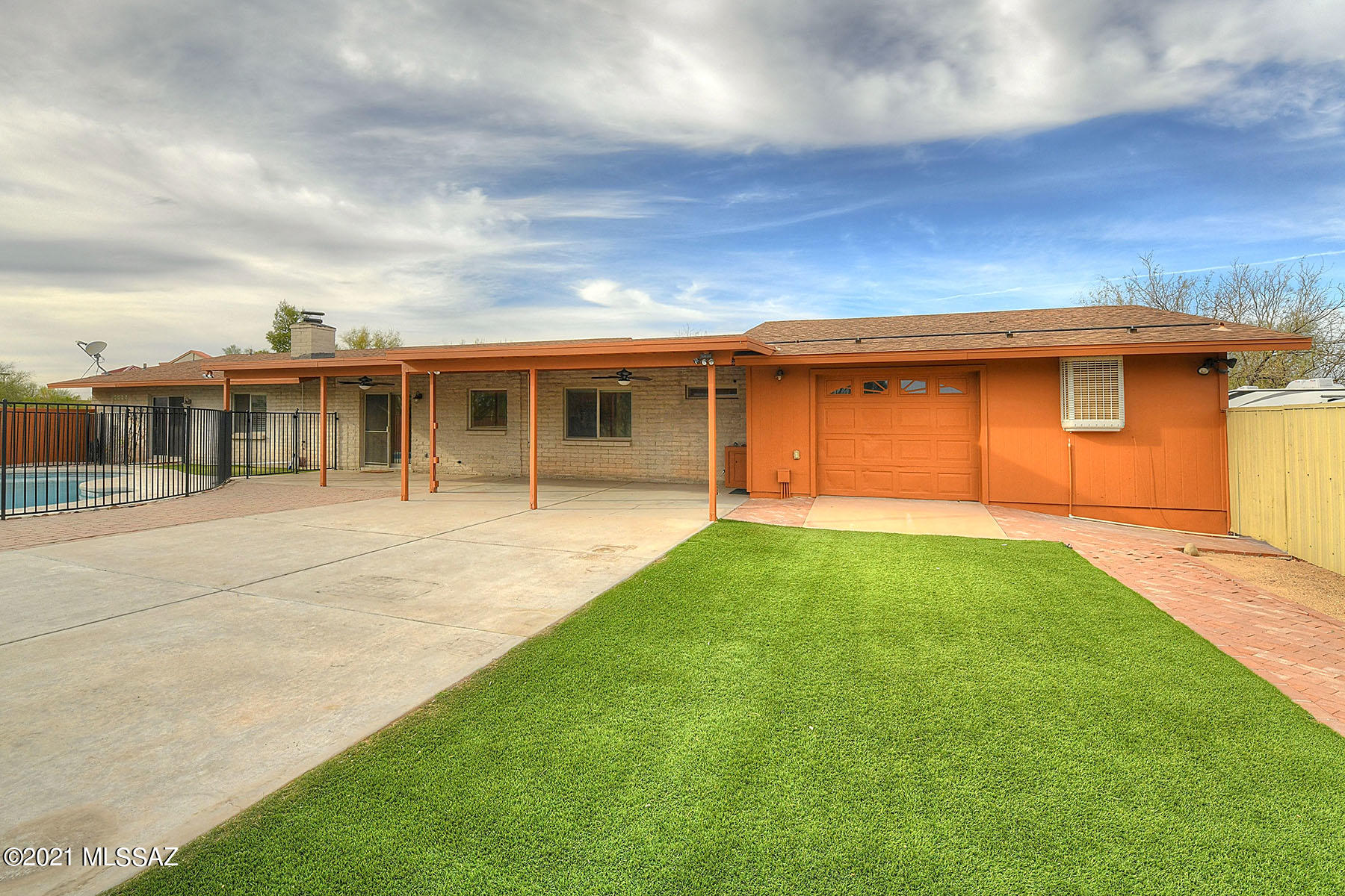 Casas Adobes West No.2 (284-438) - Residential