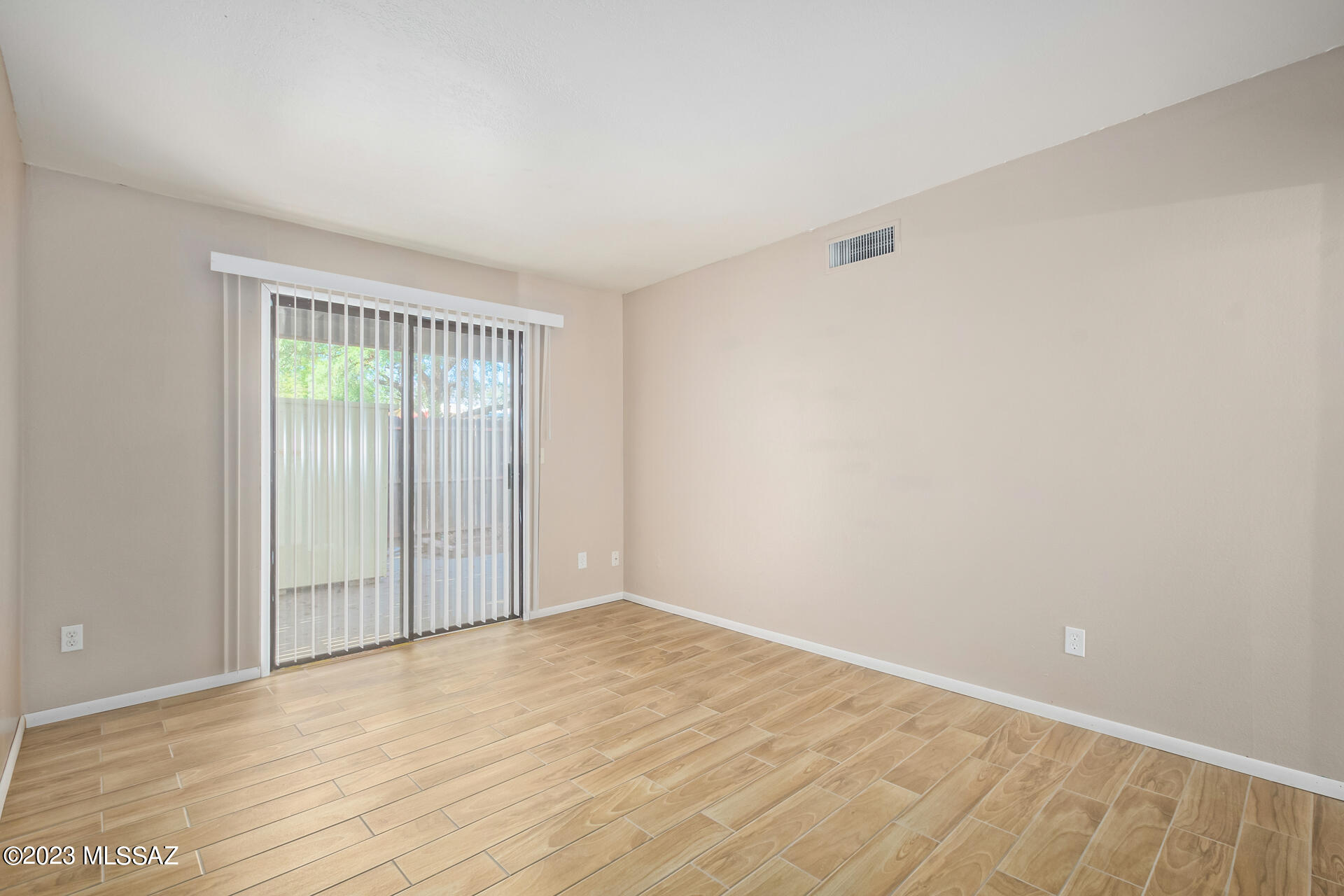 Casas Presidio Condos. - Residential