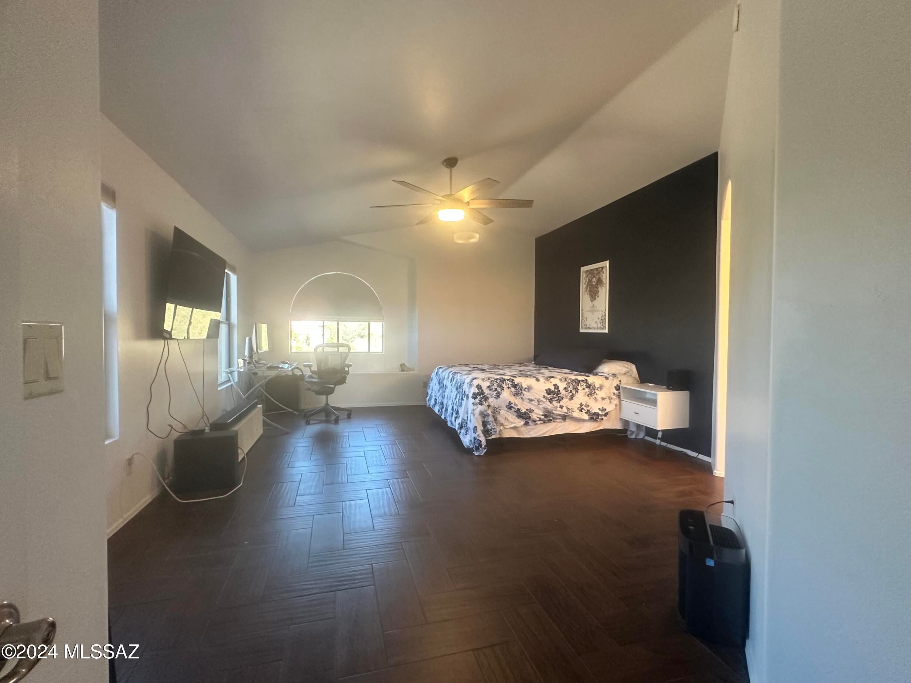 Shadows @ Sabino (1-103) - Residential Lease