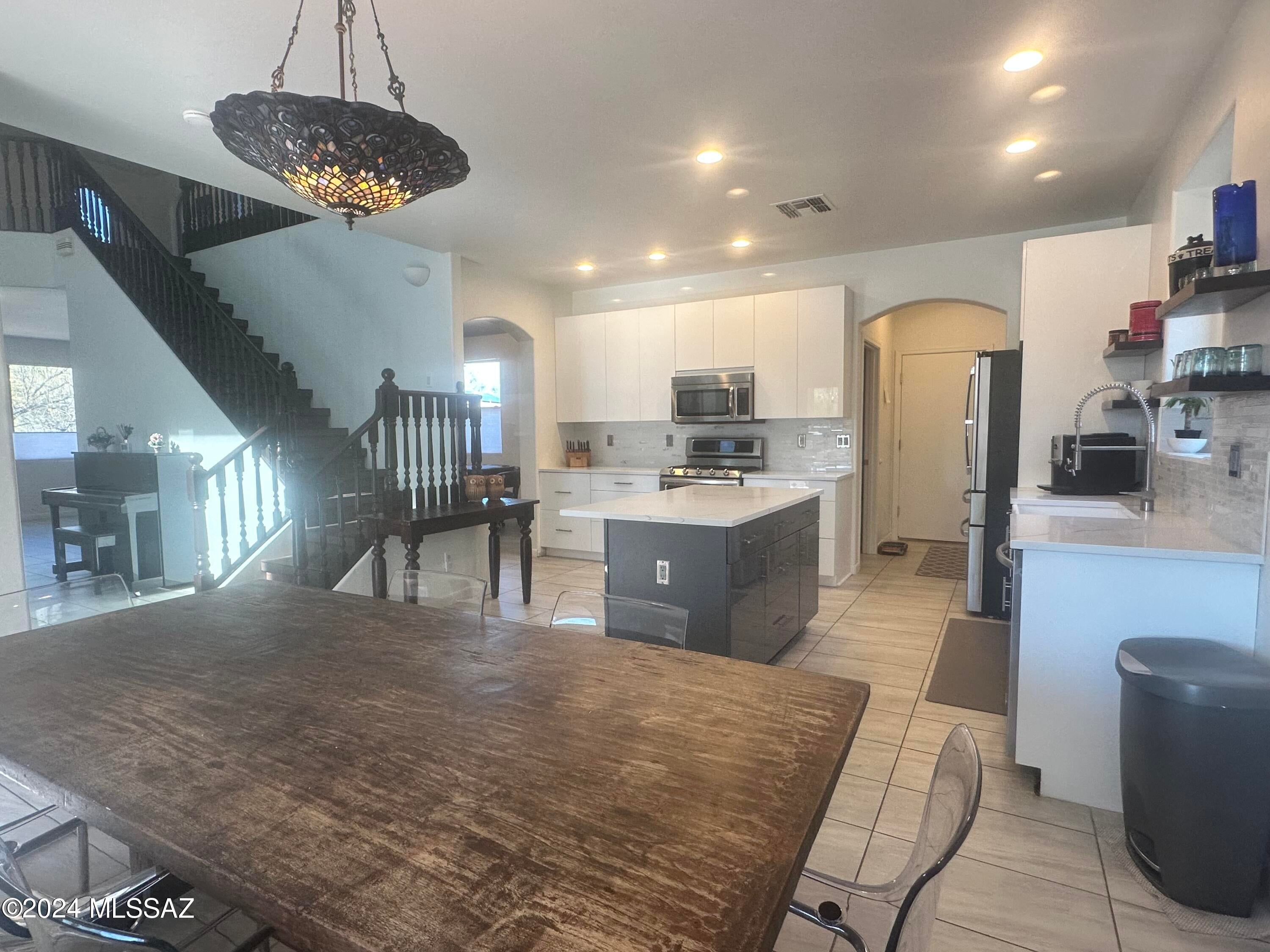 Shadows @ Sabino (1-103) - Residential Lease