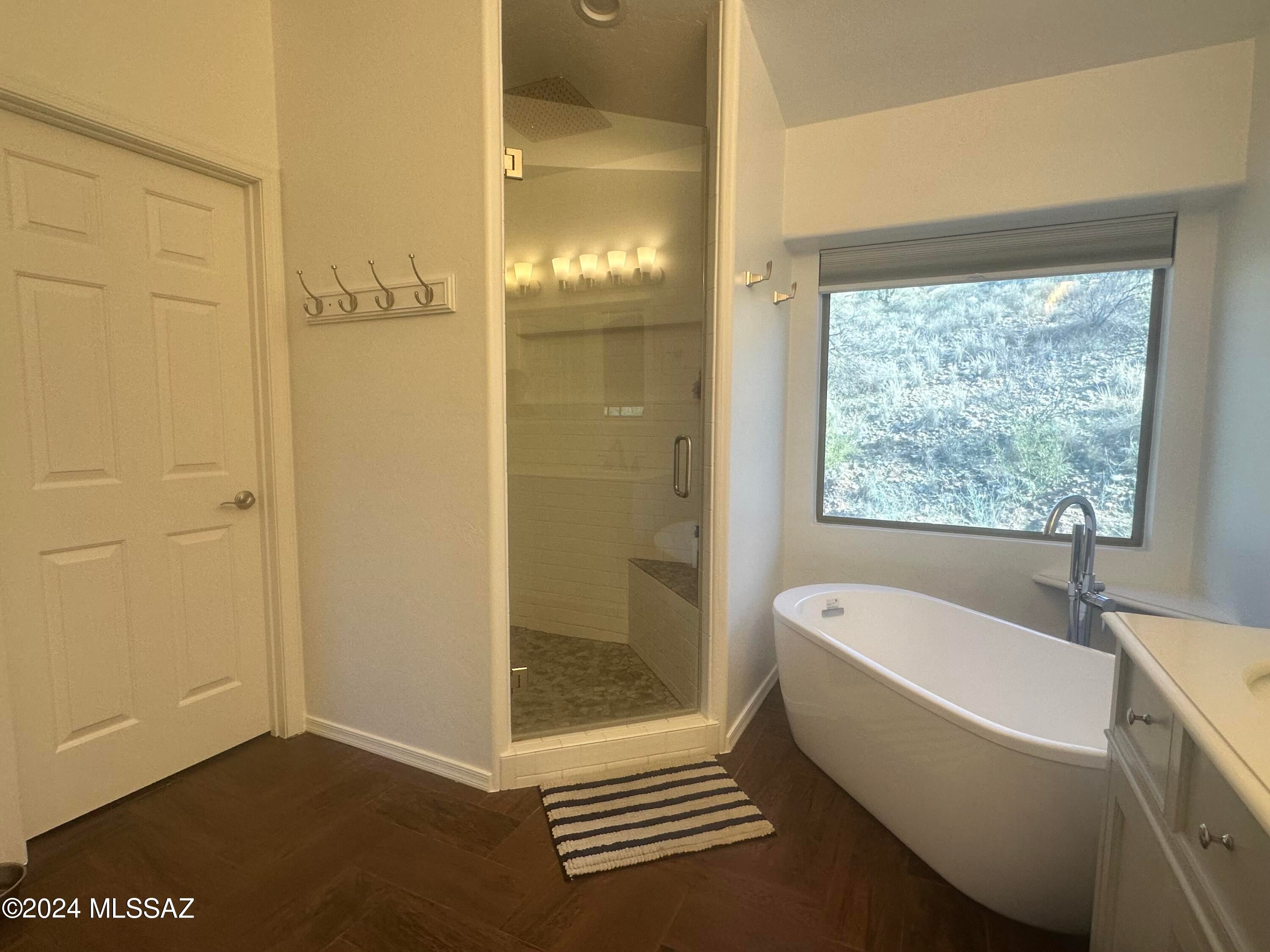 Shadows @ Sabino (1-103) - Residential Lease