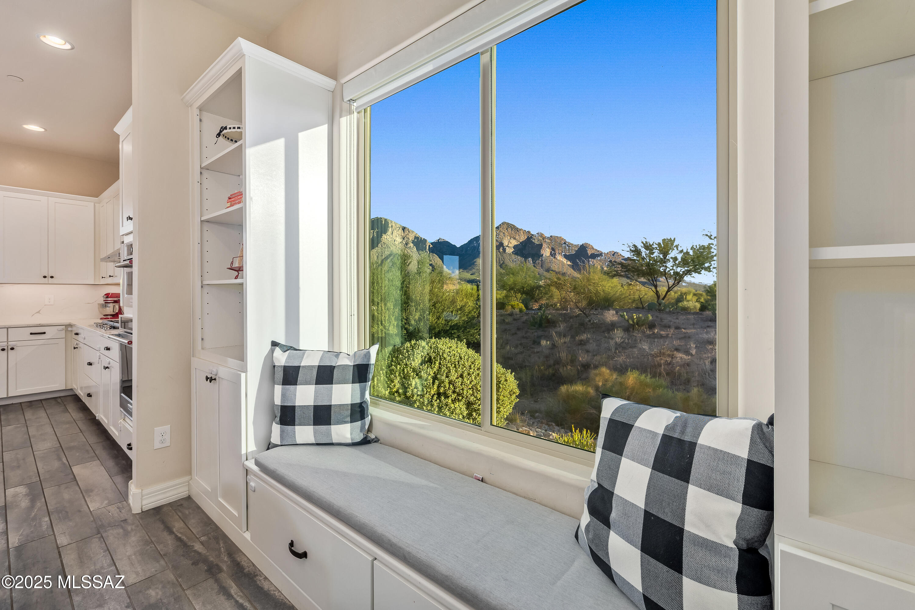 Sanctuary At Silverhawke - Residential