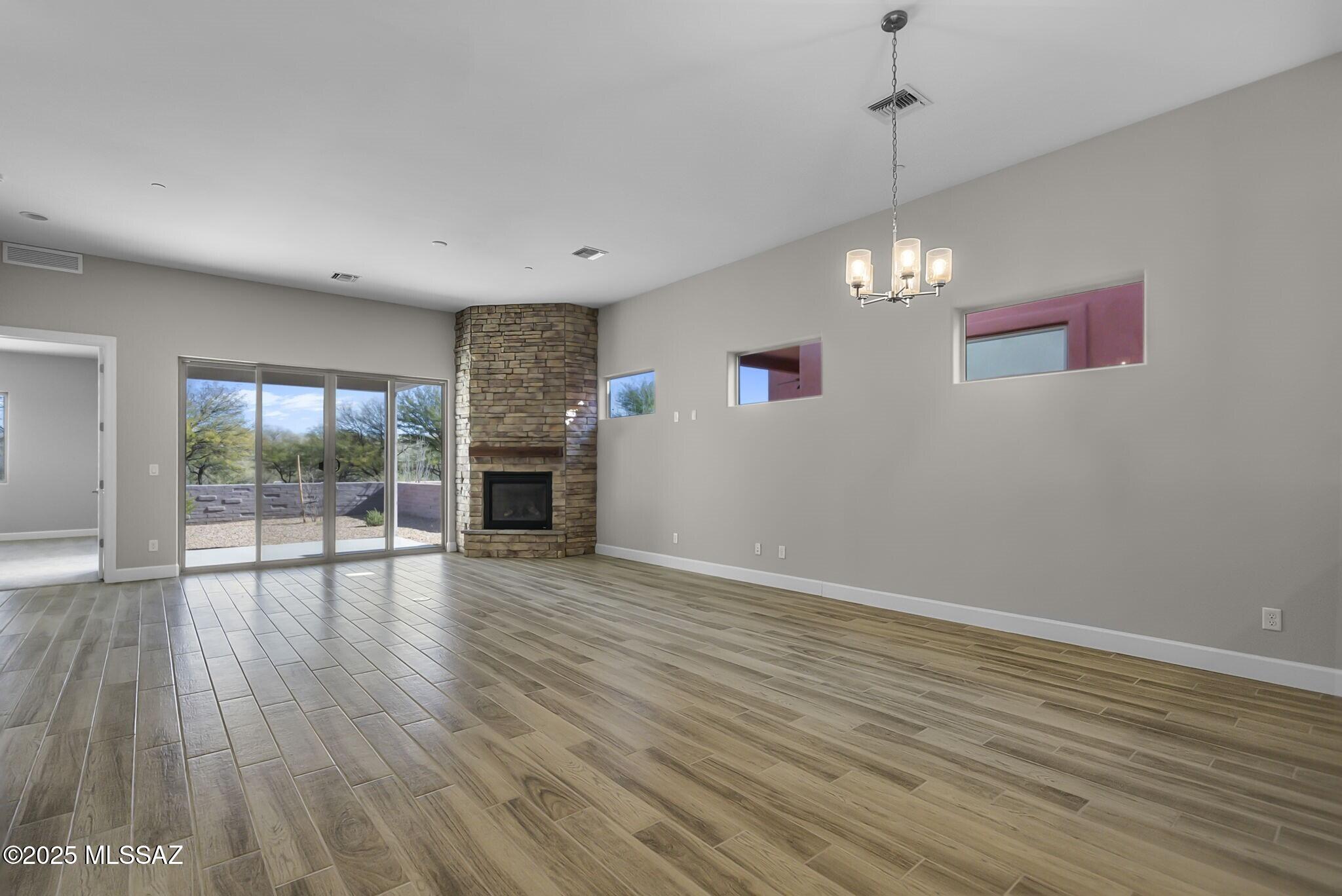 Barrio Sentinel Hill - Residential
