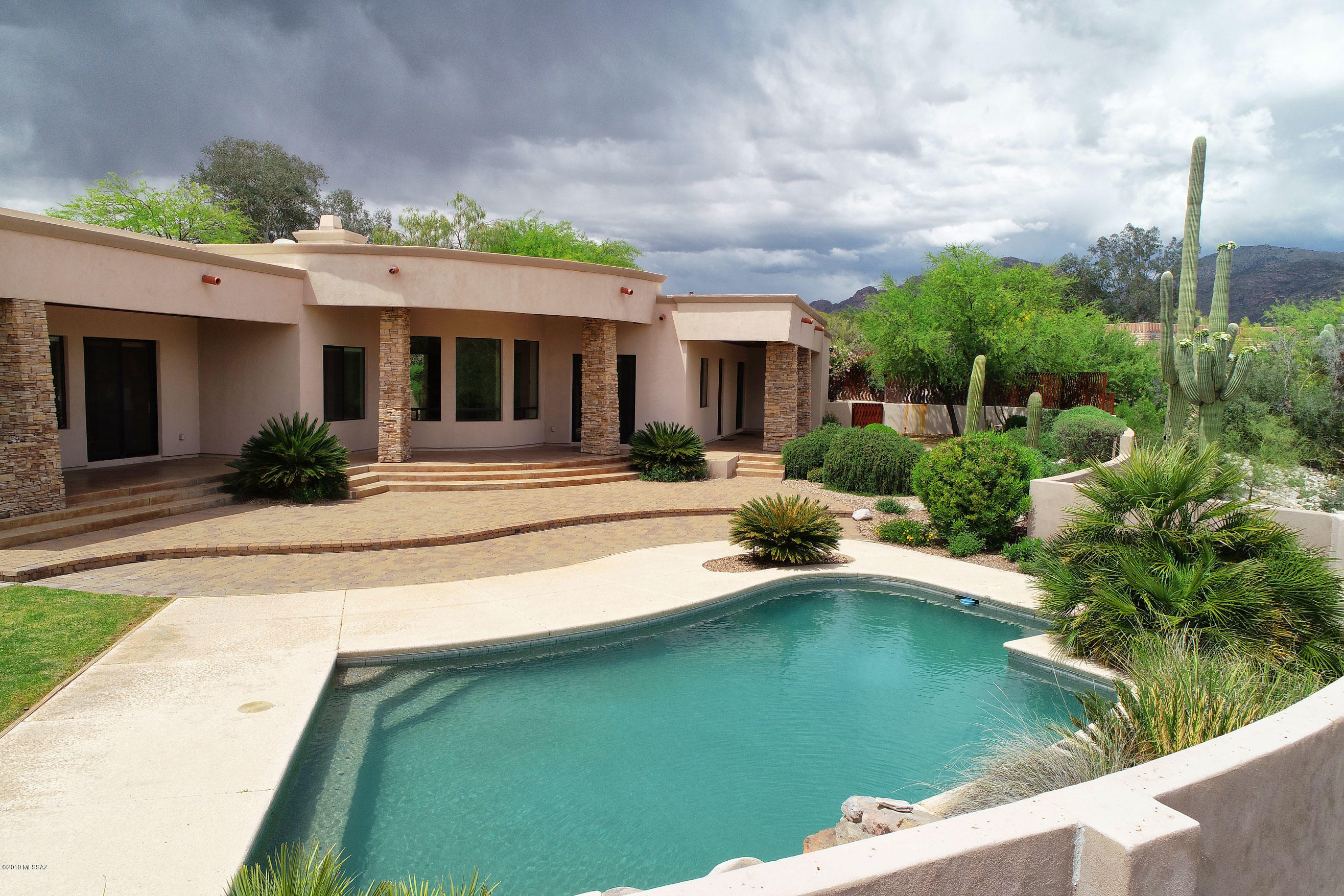Catalina Foothills Estates NO. 5 - Residential