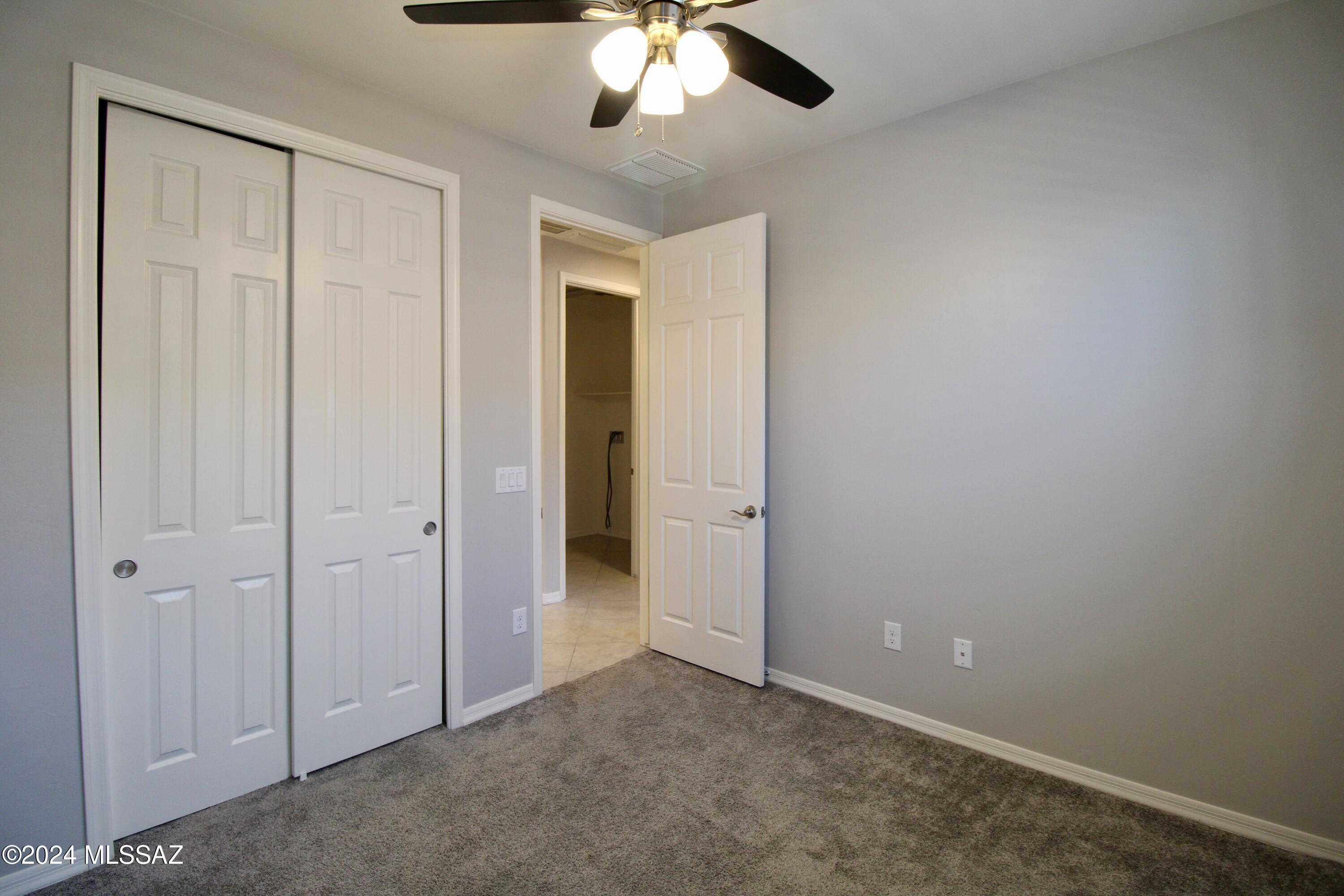 La Estancia De Tucson (1-330) - Residential Lease