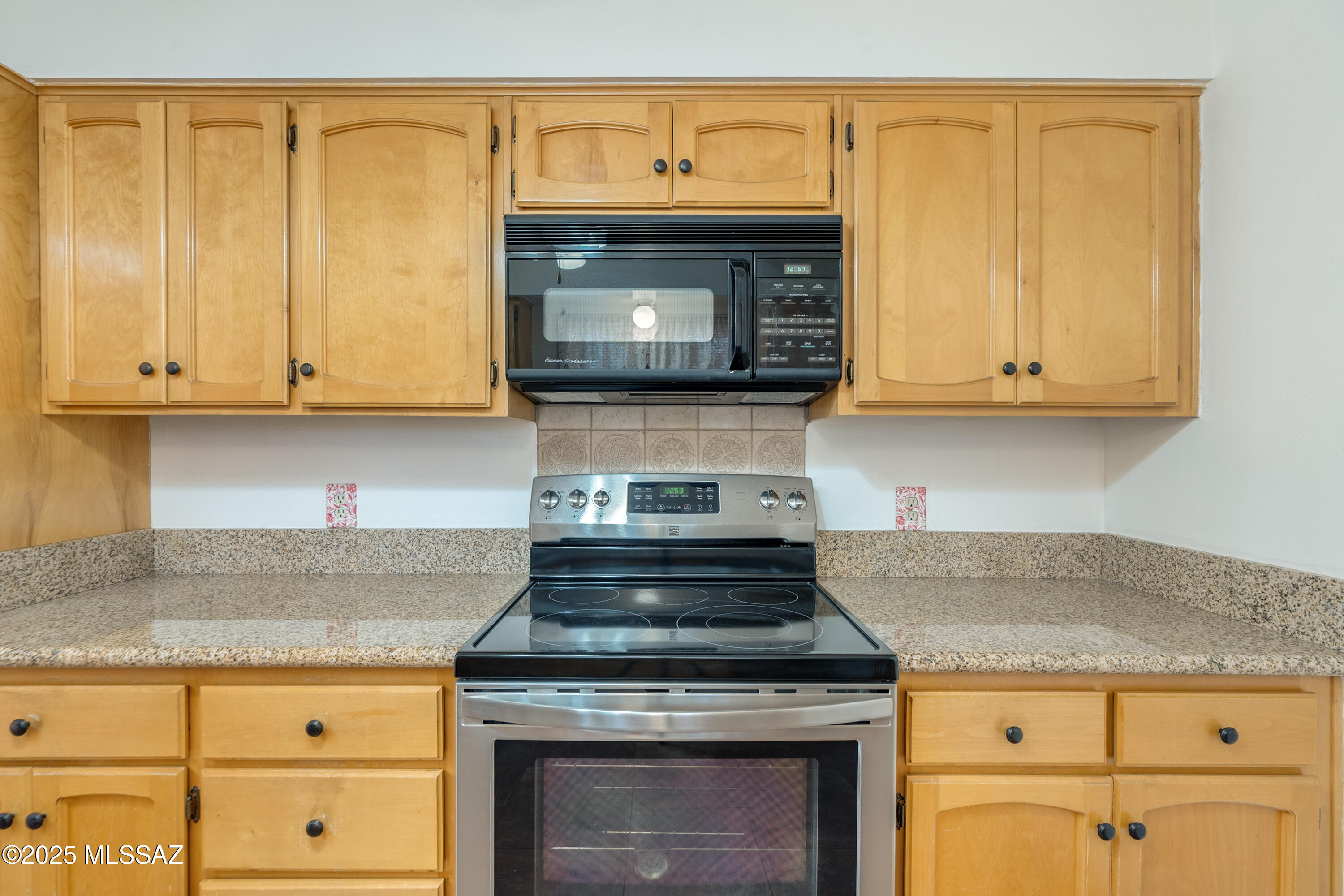 McCormick Place Twnhms Blk I (1-86) - Residential
