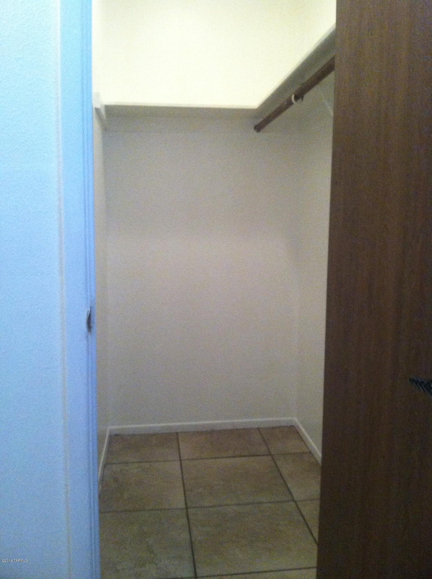 Golf Links East Condos (1-48) - Residential Lease