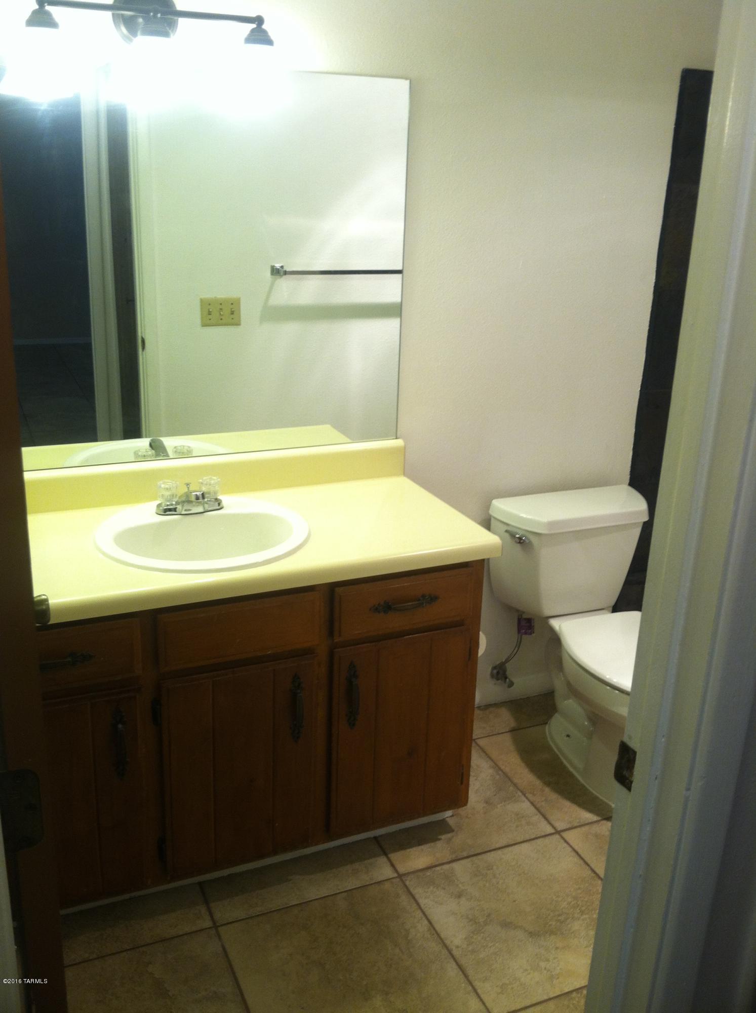 Golf Links East Condos (1-48) - Residential Lease