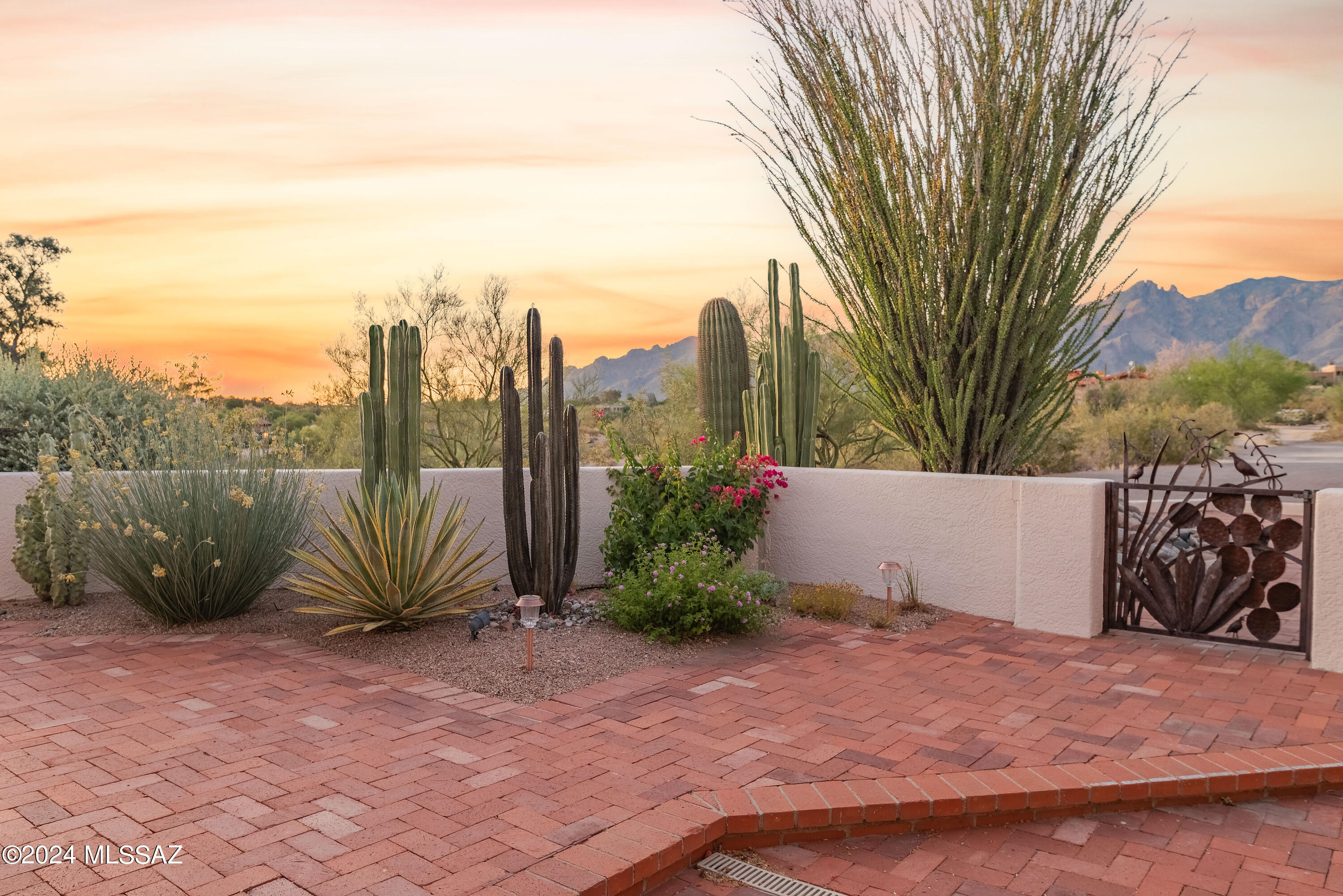 Catalina Foothills Estates NO. 2 - Residential