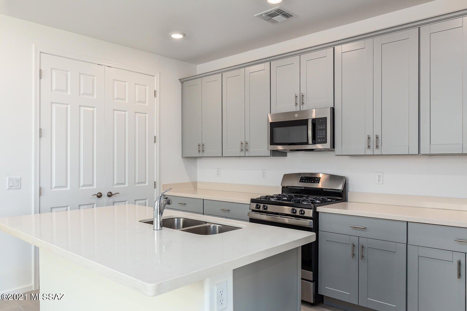 Mountain Vista Ridge - Residential Lease
