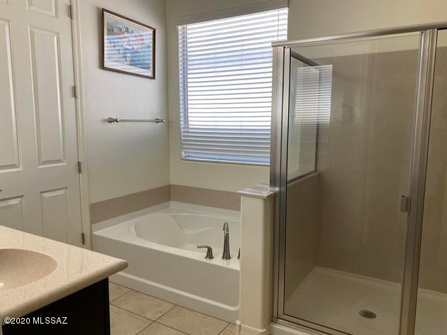 Tangerine Crossing (348-352) - Residential Lease