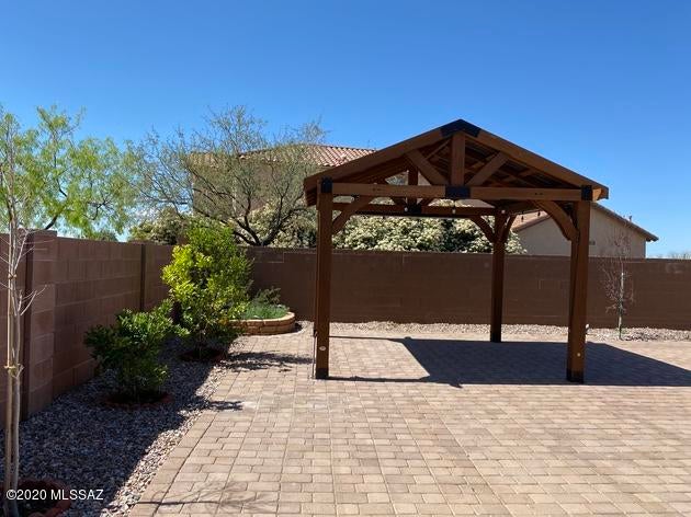 Tangerine Crossing (348-352) - Residential Lease