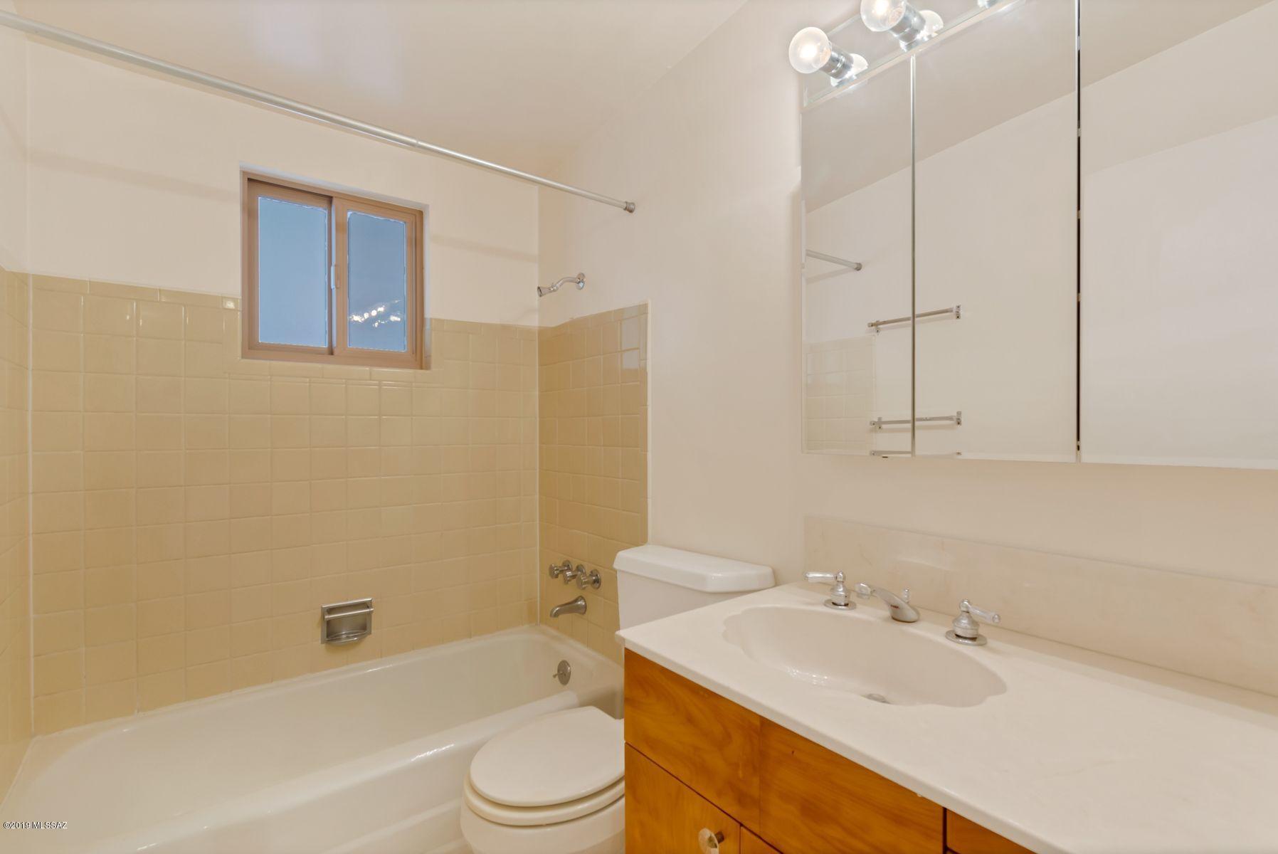 Miramonte Terr - Residential