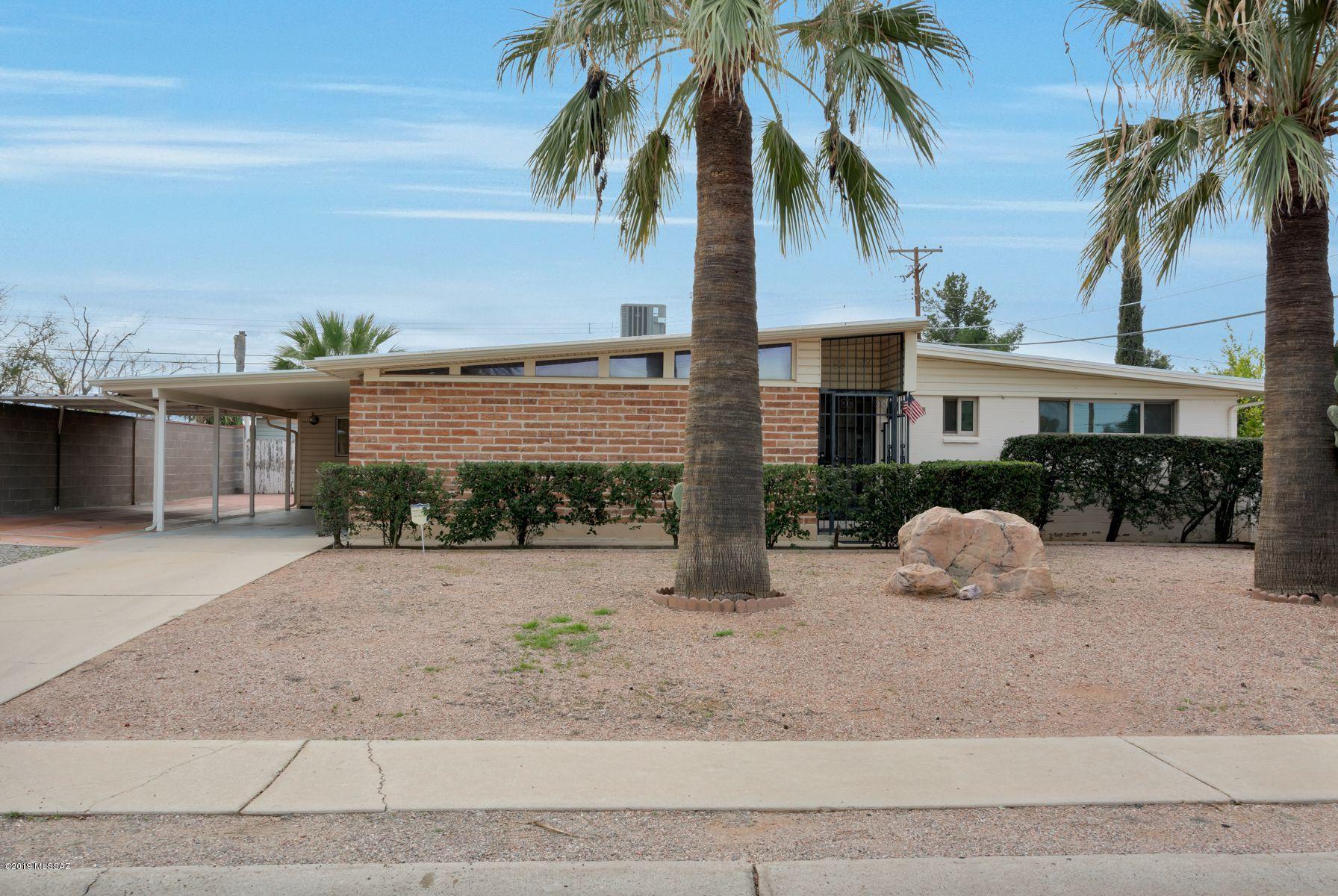 This house has it all! Great location. Fruit trees, lots of storage, extra bonus room, low maintenance yard. Priced to sell quick!